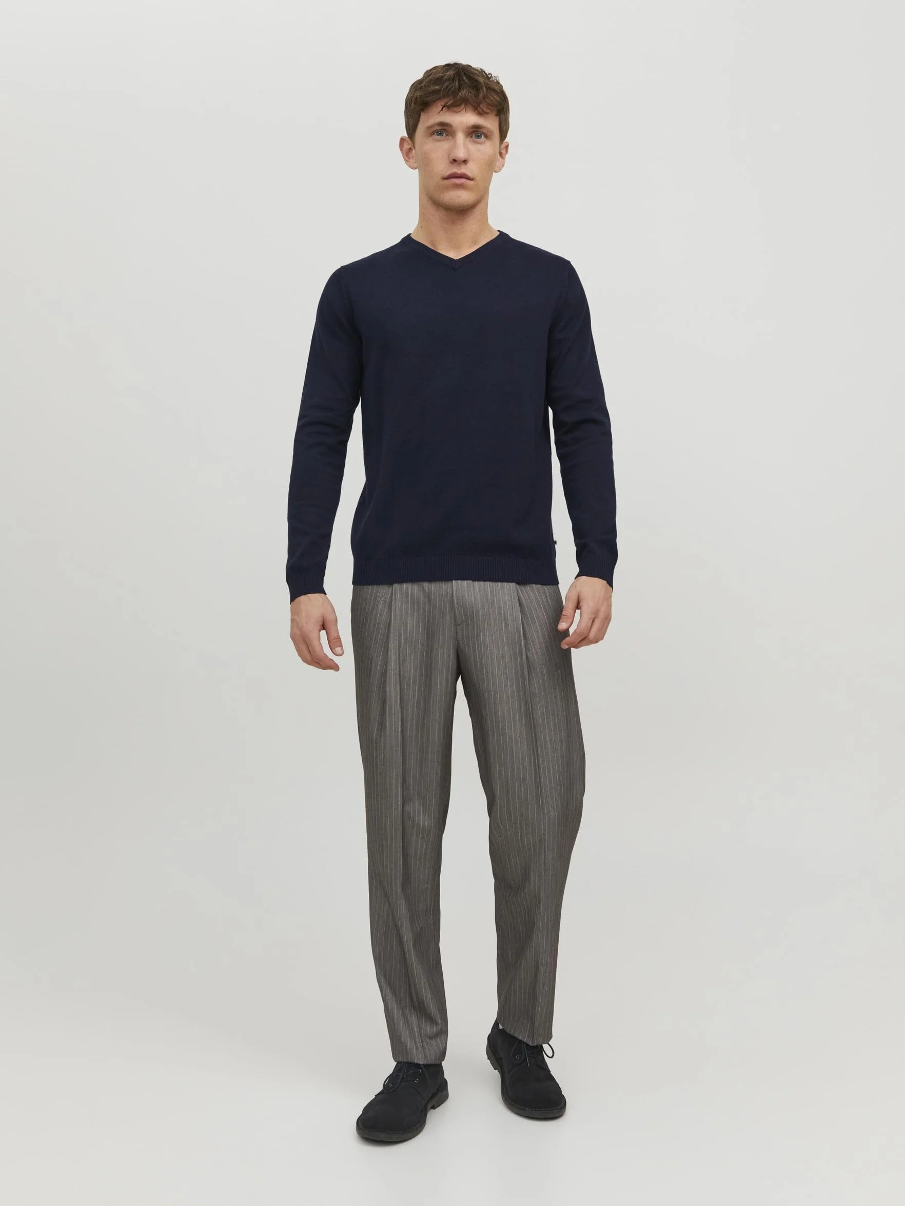 JACK & JONES JJEBASIC KNIT V-NECK NOOS Sweter Mężczyźni