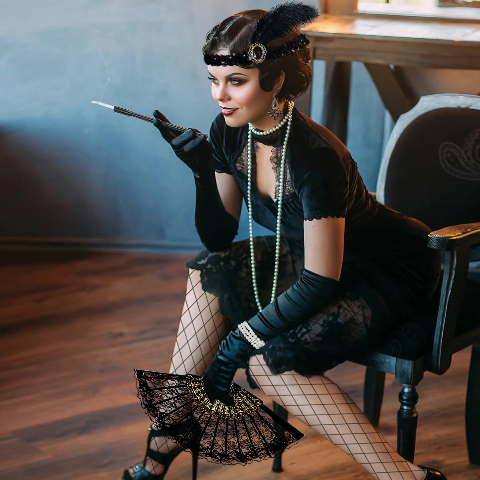 Kostium damski w stylu lat 20., charleston z frędzlami, lata 20., dekolt w serek, z akcesoriami w stylu lat 20., naszyjniki, kolczyki, na imprezę w stylu lat 20