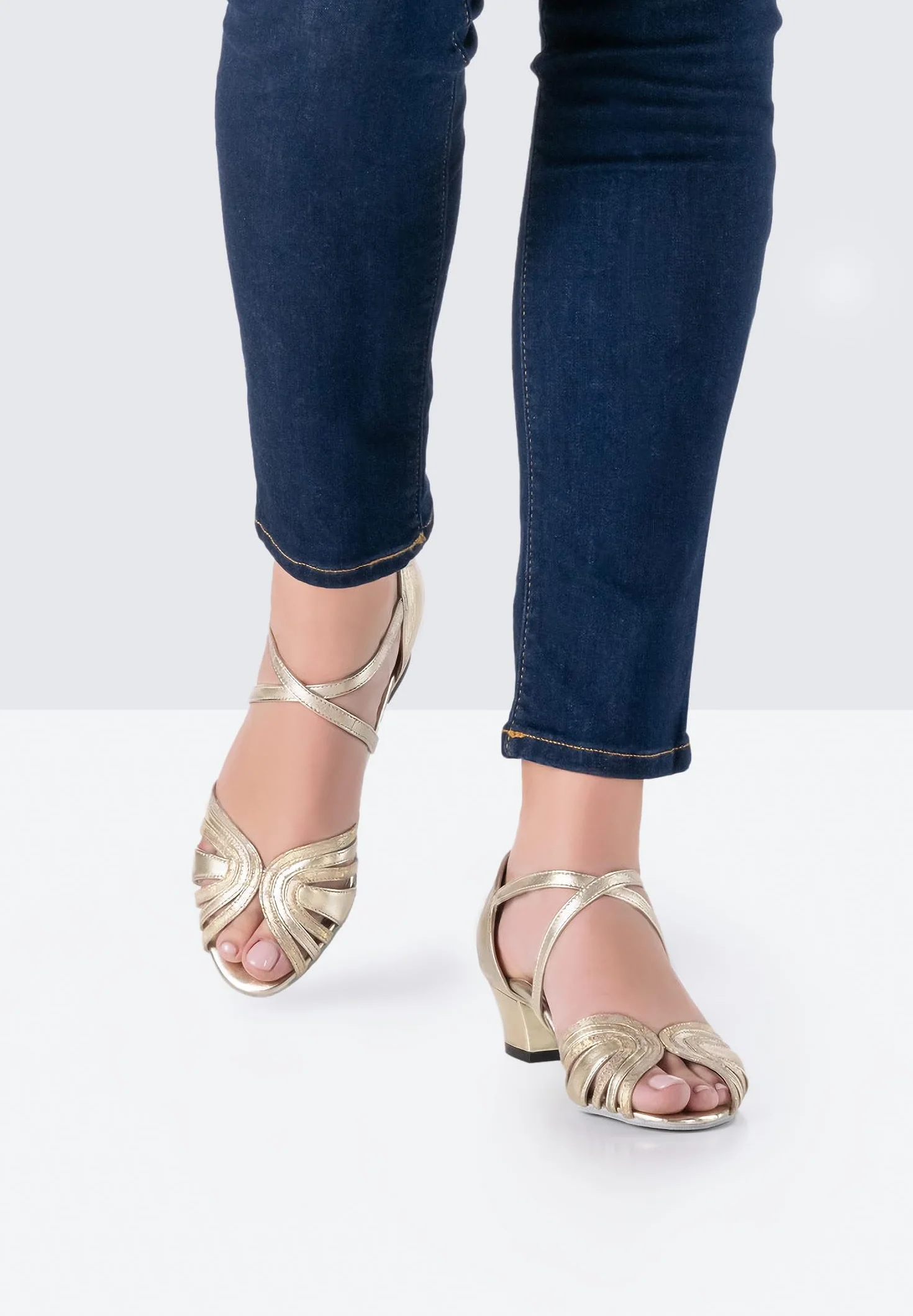 Werner Kern Damskie buty do tańca Kim Comfort – skóra platynowa/beżowa – dla szerokich stóp – obcas blokowy 3,5 cm – podeszwa z zamszu – Made in Italy