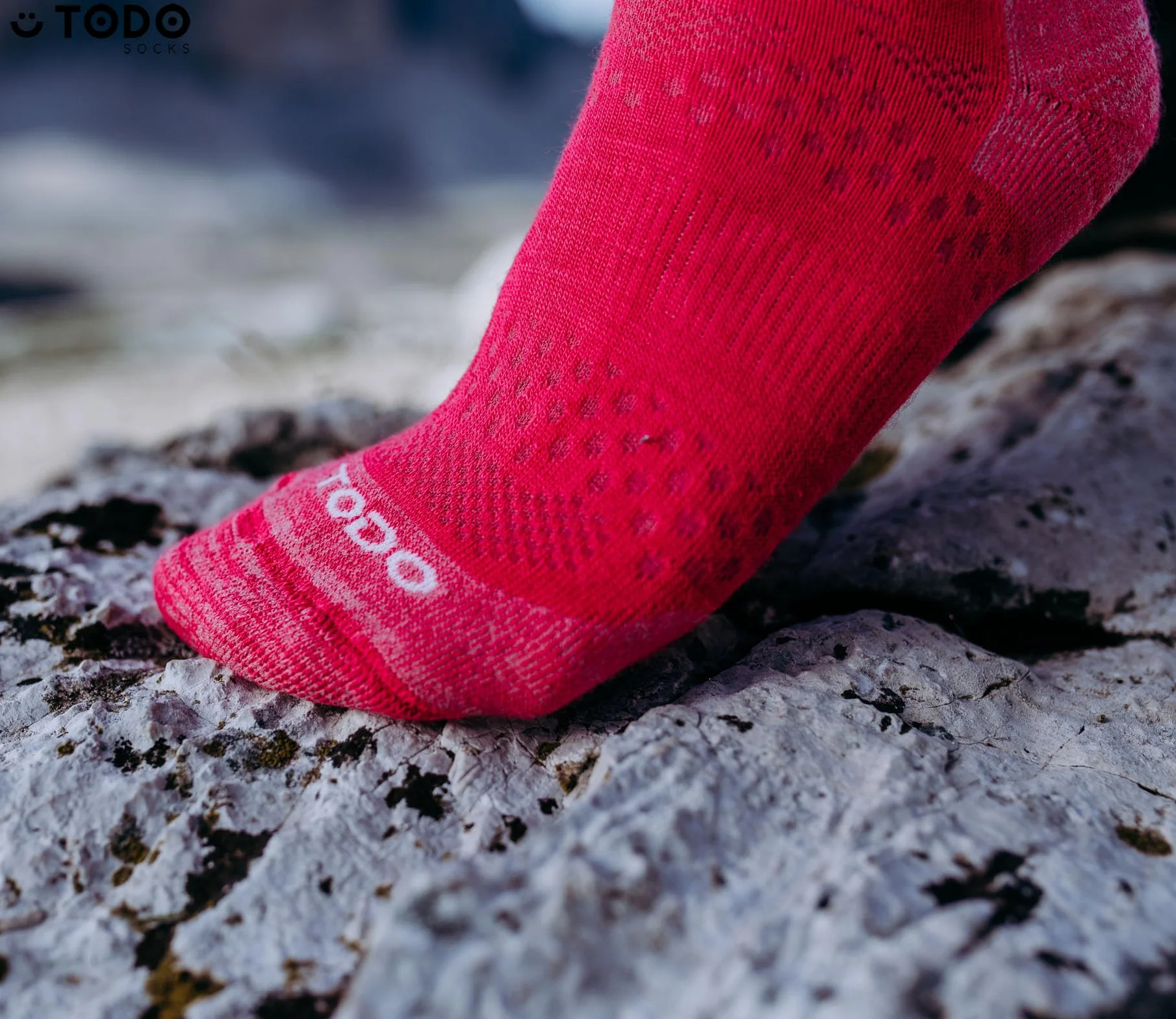 Skarpety trekkingowe TODO z wełną MERINO termoaktywne, oddychające, odprowadzające wilgoć