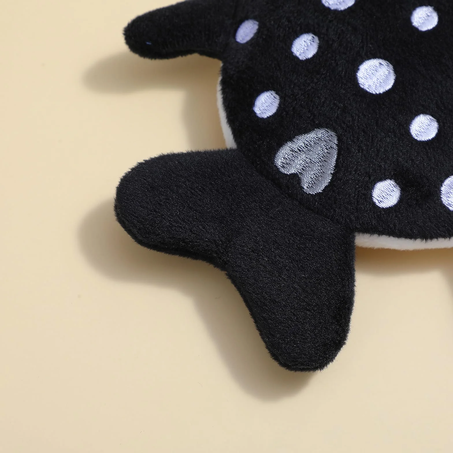 2 sztuki Whale Shark Coin Purse, pluszowa mini portmonetka dla dzieci, słodka mini portmonetka do przechowywania słuchawek, kosmetyków, monet (niebieski i czarny)