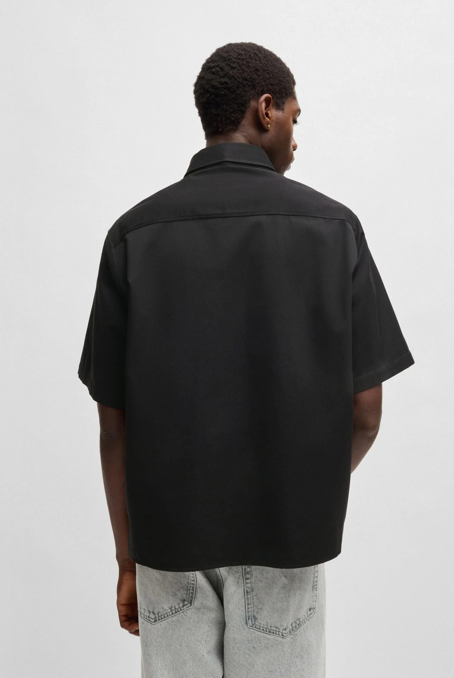HUGO Męska koszula Ekyno Cotton o skośnym kroju z naszywką z logo, czarny1, XXL