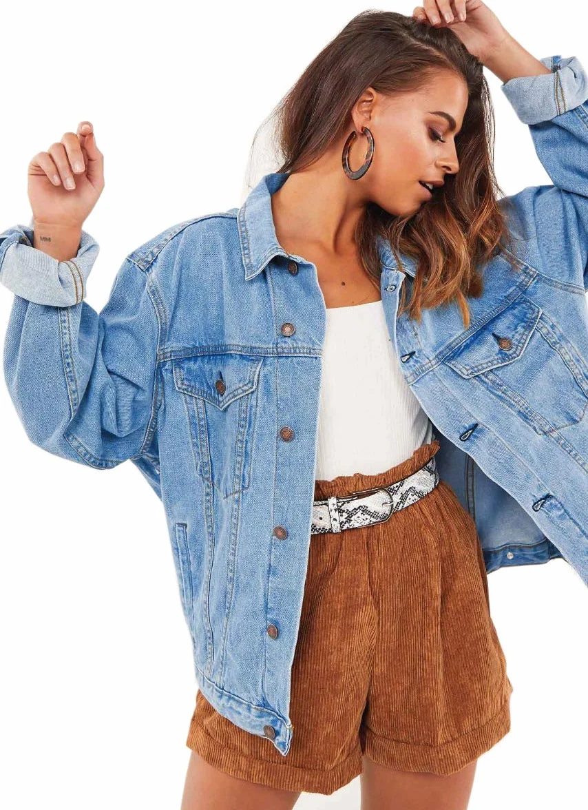 Damska oversize’owa kurtka jeansowa vintage z długim rękawem, fason boyfriend
