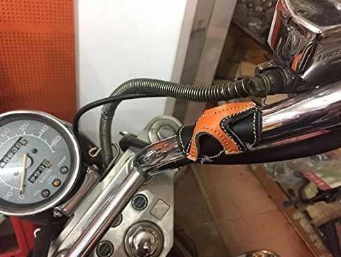 Czarny motocykl kierownica uchwyt okulary okulary okulary okulary okulary uchwyt cruiser chopper