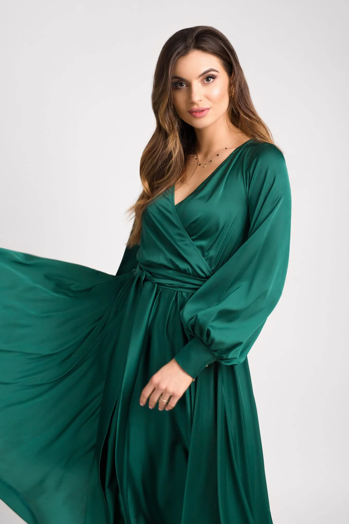 Swing Fashion Sukienka midi damska, elegancka sukienka, odświętna, na imprezę, wieczorowa, na wesele, bal, dekolt w serek, z długim rękawem, beżowa, rozm. 36 (rozmiar S) Kobiety Allison