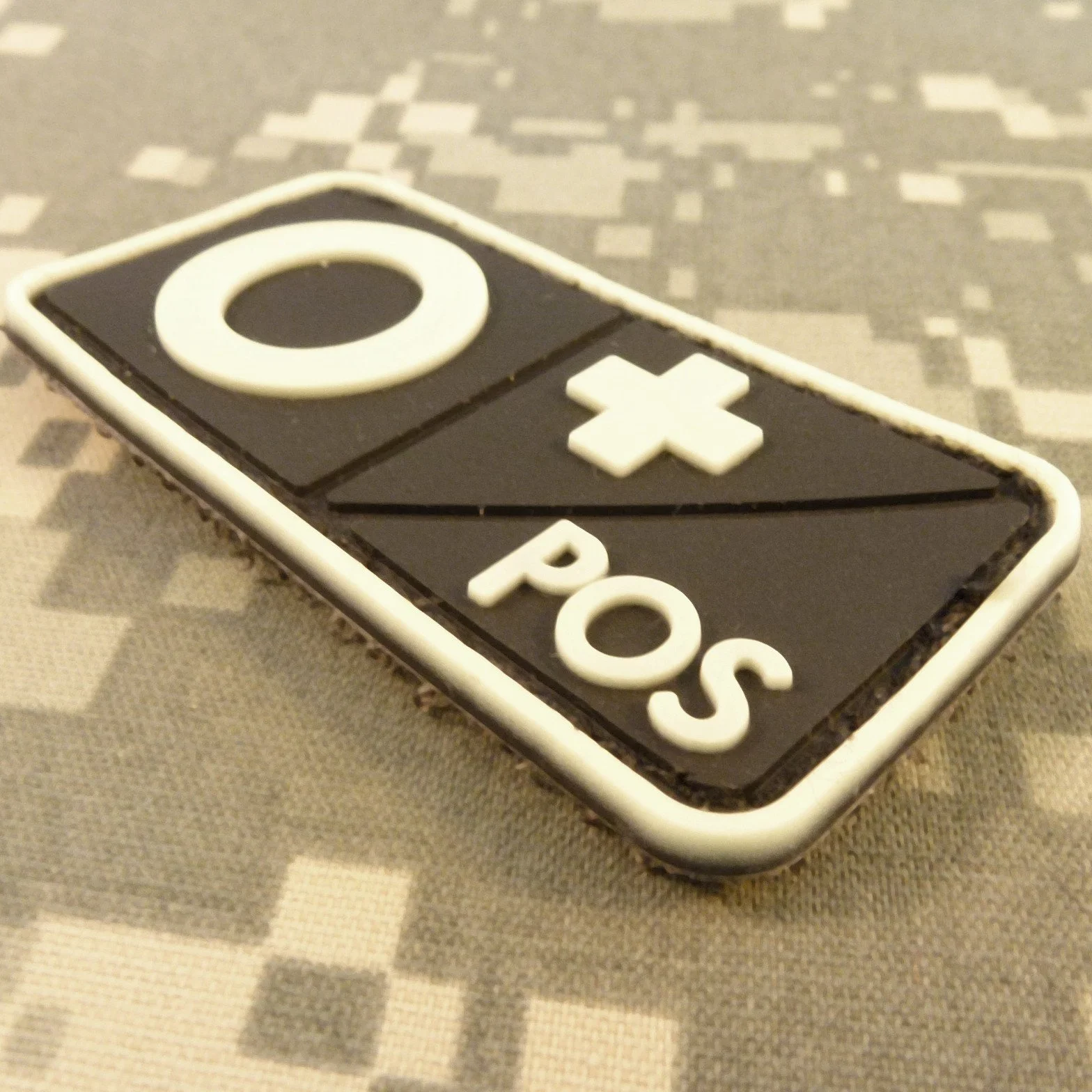 O POS Blood Type GITD Glow in the Dark PVC Rubber 3D Hak Patch