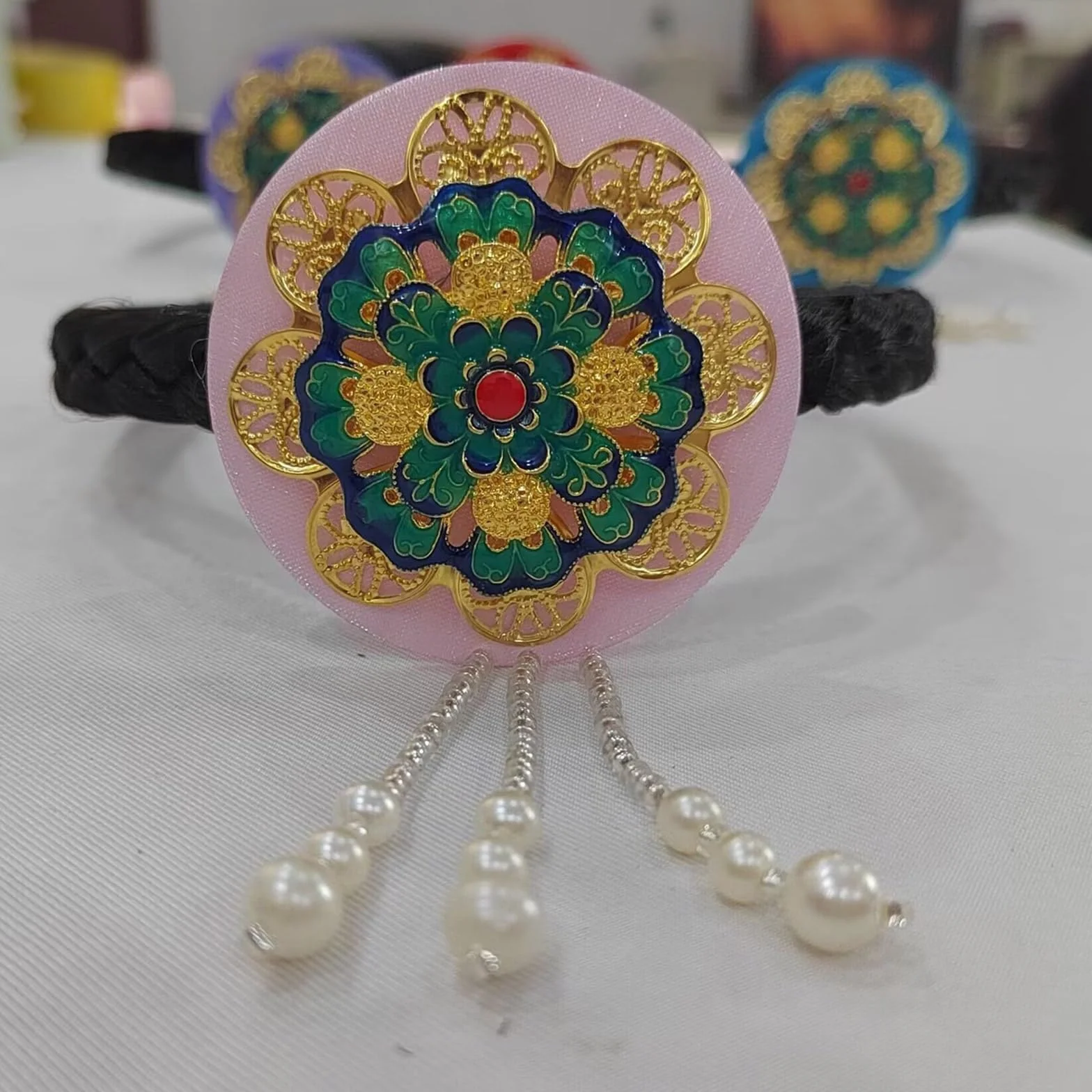 Koreańskie style kwiatowe perły opaska na głowę wygodne i stylowe nakrycie głowy Hanbok akcesoria na festiwale i uroczystości