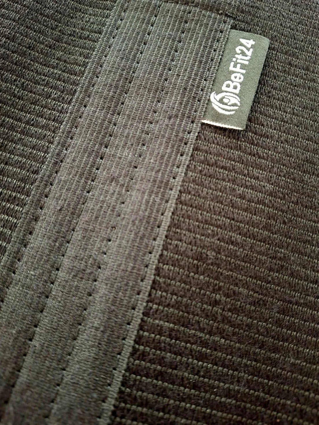 BeFit24 Pas Rozgrzewający z Wełny Merino i Bawełny – Unisex Pas na Nerki i Plecy dla Kobiet i Mężczyzn – Ciepły, Oddychający - Czarny