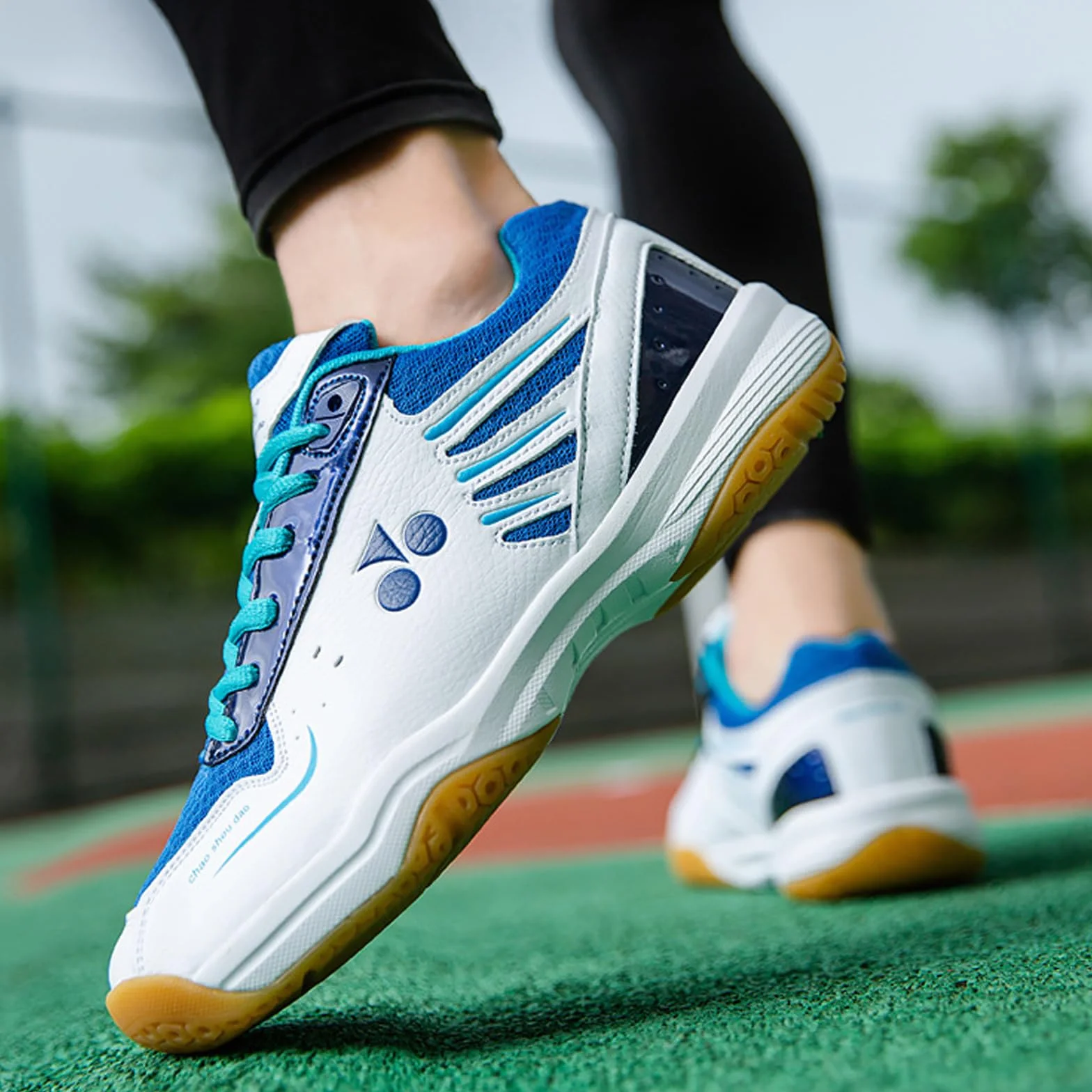 Buty do tenisa stołowego, lekkie buty do badmintona i do squasha, antypoślizgowe, odporne na zużycie, do sportów wewnątrz i na zewnątrz, dla mężczyzn i kobiet, w każdym wieku, unisex