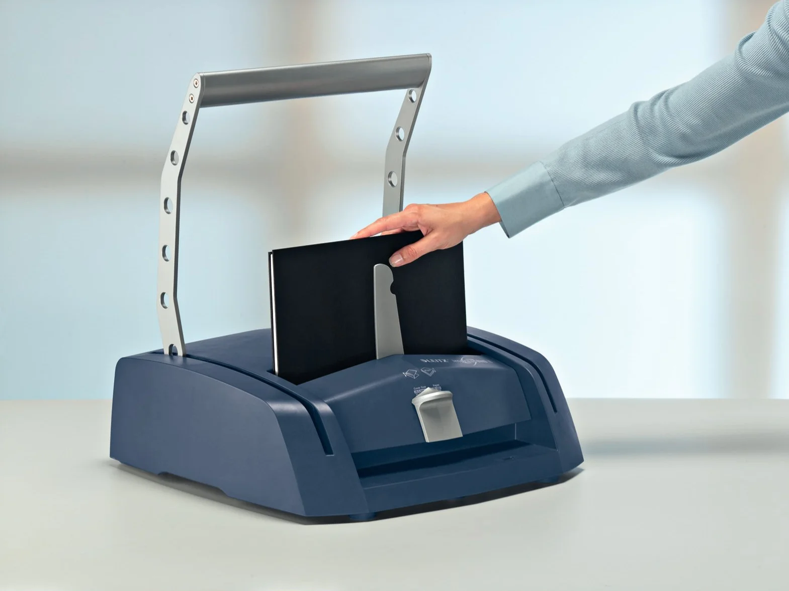 L:Binding Machine impressBIND 280