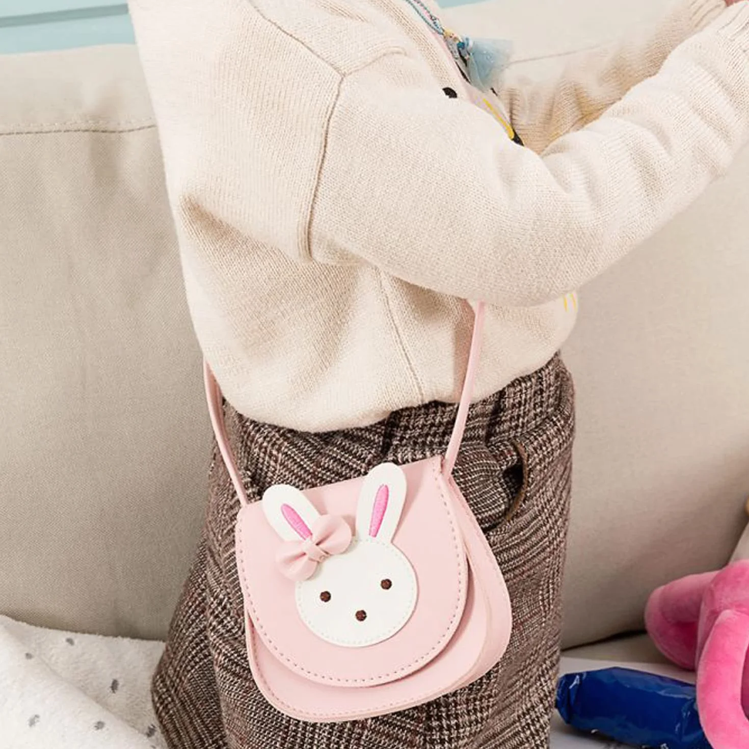 1 x mini torba kurierska z króliczkiem, torba na ramię, torebka ze skóry PU, regulowany pasek na ramię z 1 wisiorkiem z króliczkiem, odpowiednia na randki, zakupy, wędrówki dla dziewcząt (różowa),