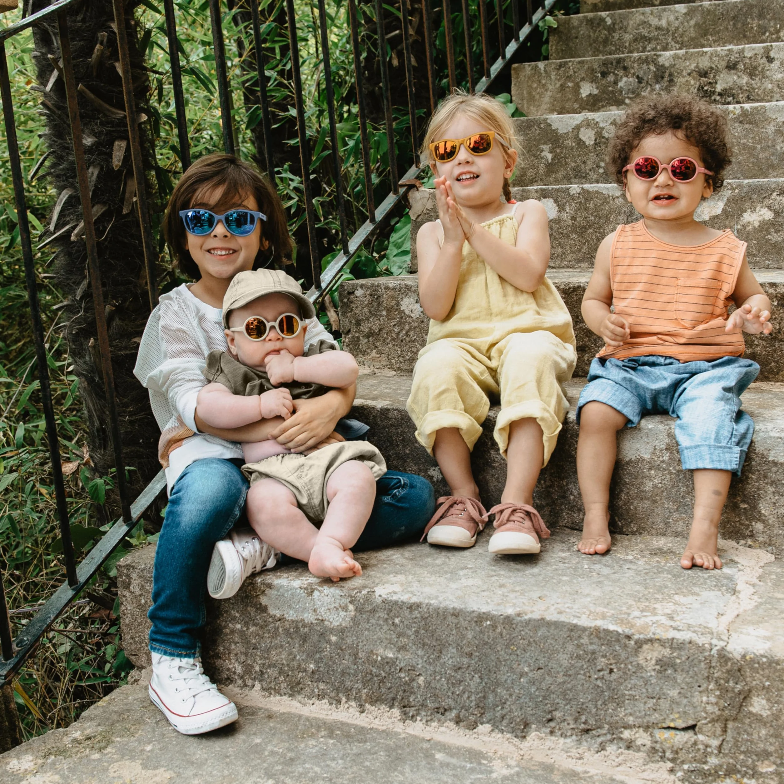 SUAVINEX Okulary przeciwsłoneczne Uniseks - niemowlęta Sunglasses 2024