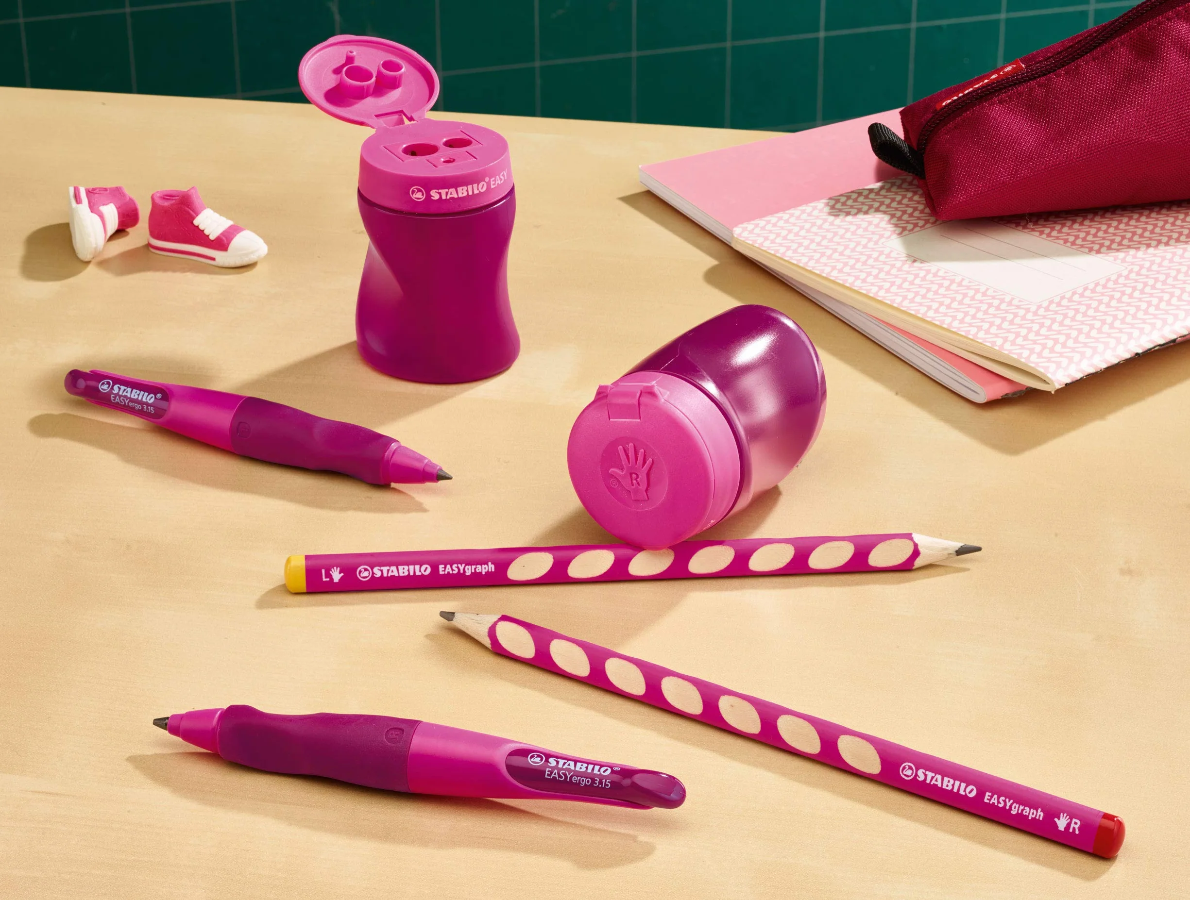 Temperówka - STABILO EASYsharpener dla praworęcznych kolor różowy