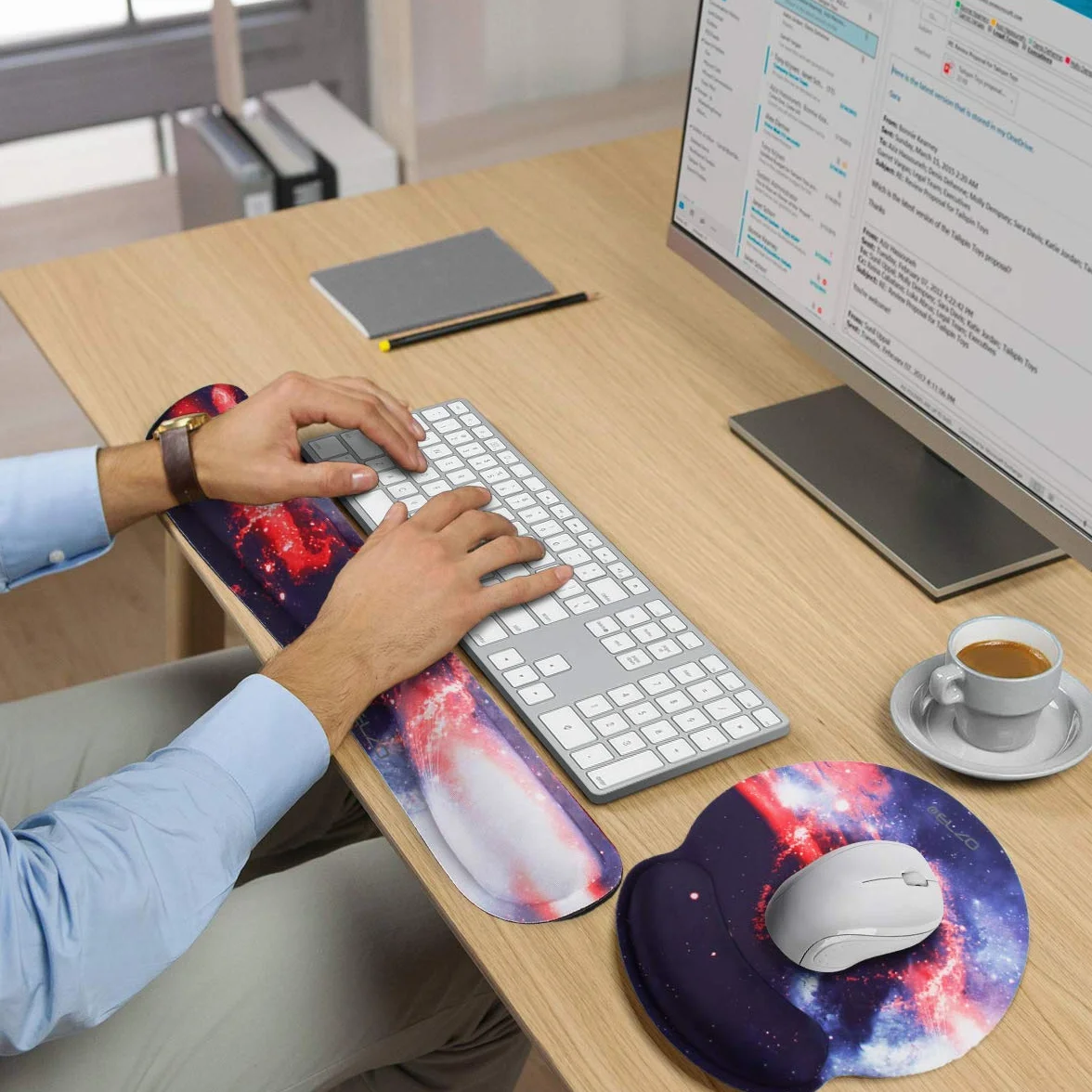 ELZO Podkładka pod nadgarstek do klawiatury z wygodną wyściółką i antypoślizgową gumową podstawą, ergonomiczna dla PC i laptopa Mac