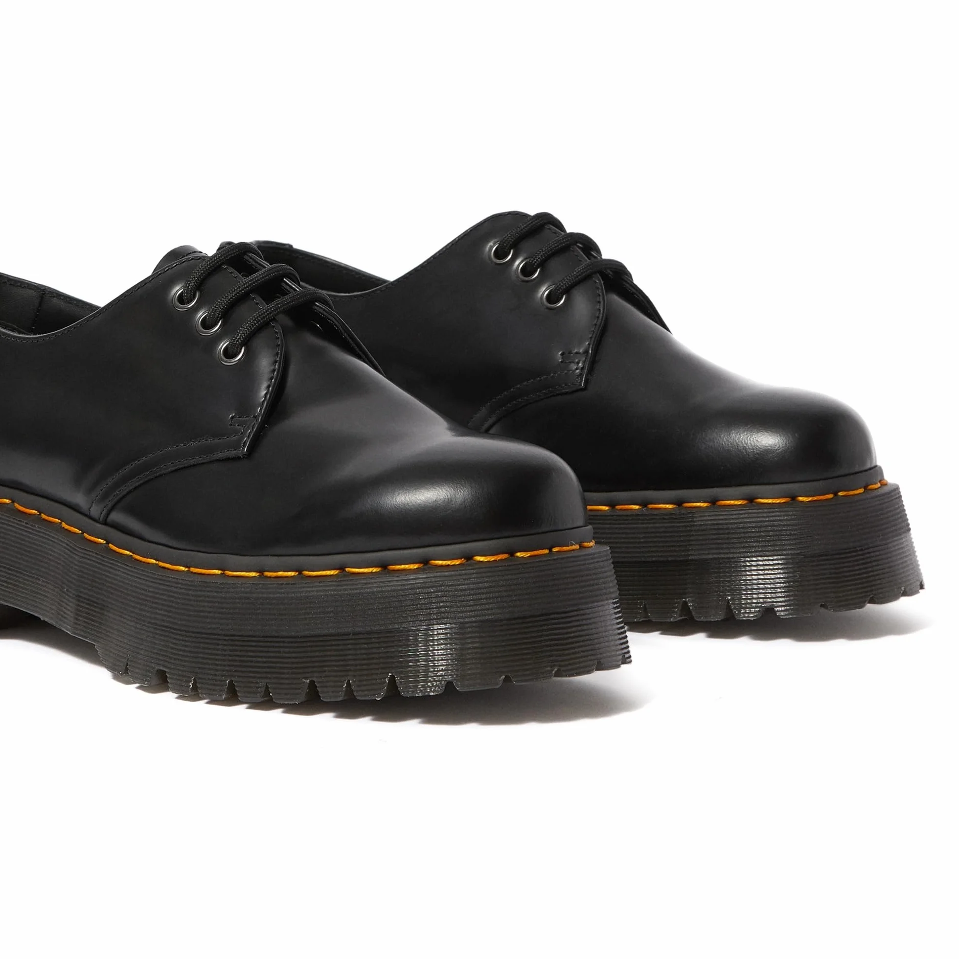 Dr. Martens Kobiety Dr. Martens Quad Platform 24690001Śniegowce