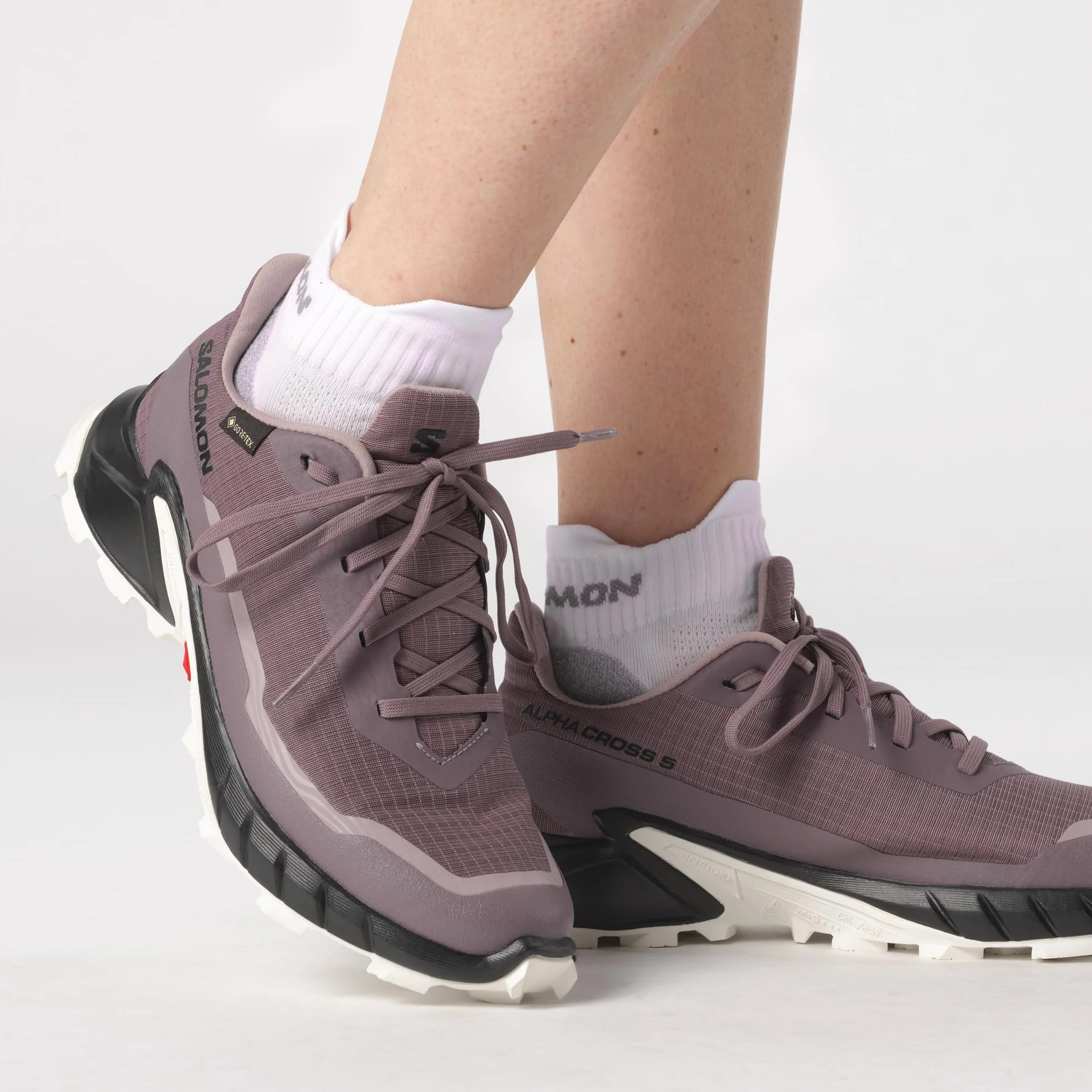 Salomon Kobiety Alphacross 5 Gore-texButy trekkingowe