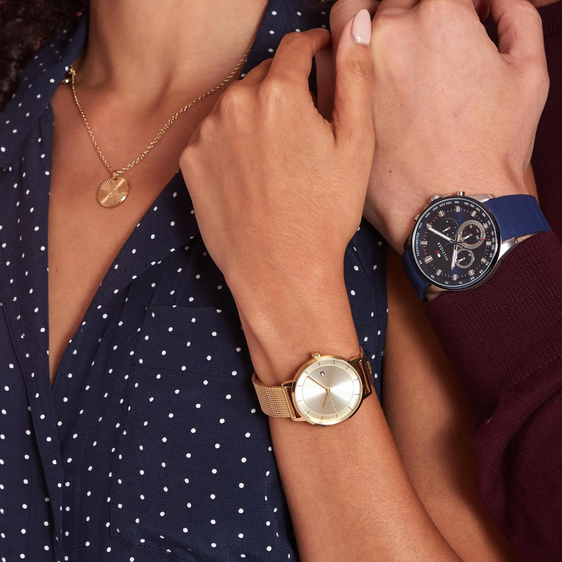 Tommy Hilfiger Analogowy zegarek kwarcowy dla kobiet, z bransoletą z siatki ze stali nierdzewnej, dostępny w kolorze srebrnym, złotym, różowozłotym lub granatowym