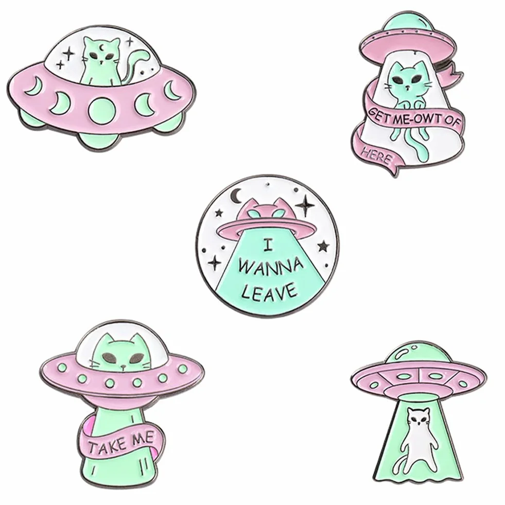 przypink Anime Cartoon Metalowe Przypinki Kot Kreskówka Gorset Pin Kreskówka Zwierzę Emalia Do Kawaii Clothes Kołnierz Torba Akcesoria DIY Boże Narodzenie