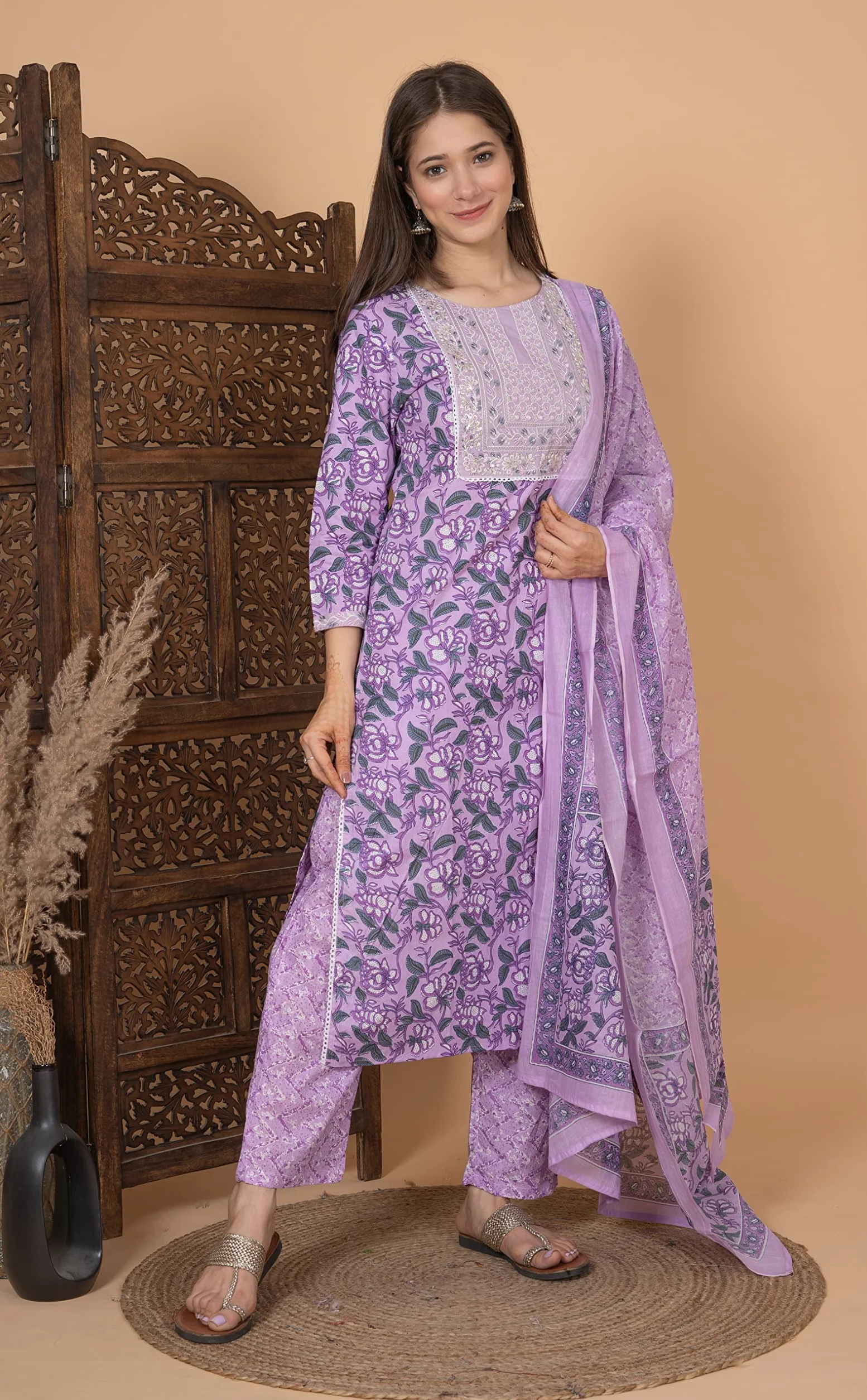 Meera Fab Damska bawełniana drukowana zielona drukowana prosty haft Kurta z Palazzo & Dupatta