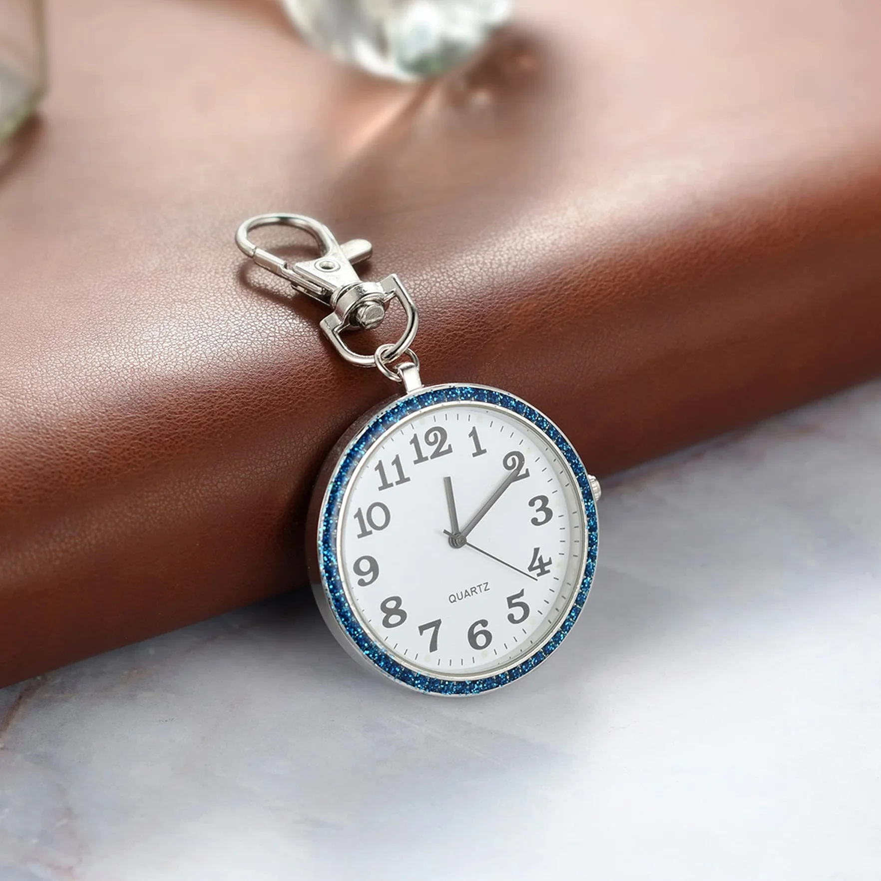 JewelryWe Breloczek do kluczy zegarek kwarcowy zegarek kieszonkowy FOB klips pasek nowość breloczek zegarki dla mężczyzn kobiet