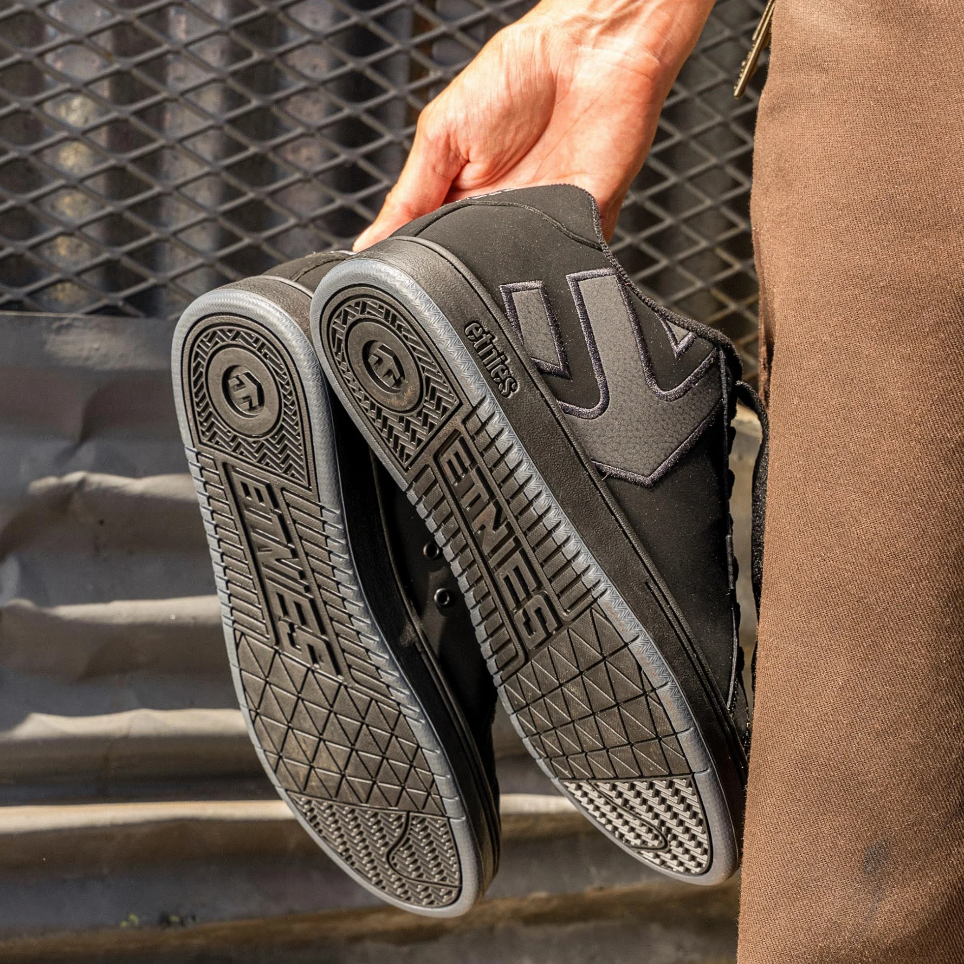 Etnies Fader - Buty skateboardowe. Mężczyźni