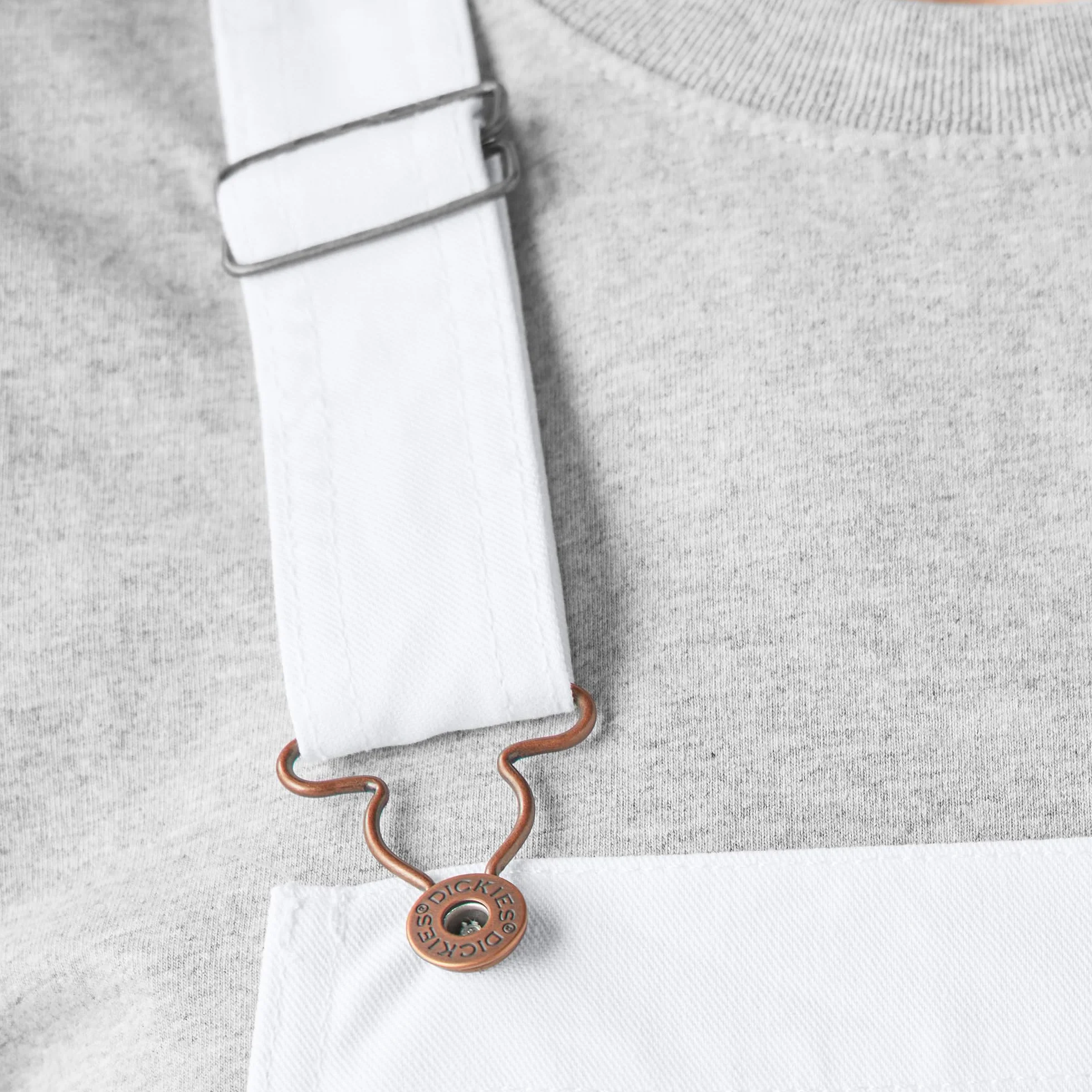 Dickies, Damskie ogrodniczki w swobodnym stylu z prostymi nogawkami