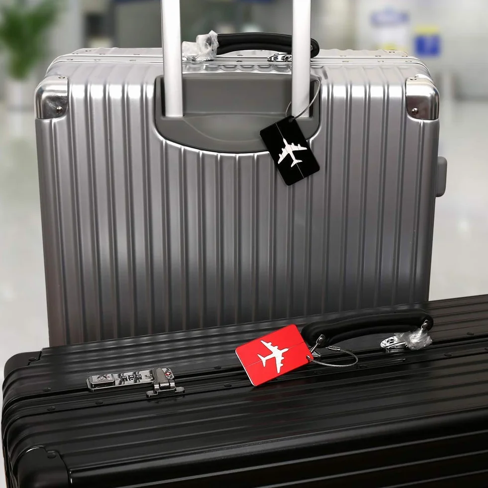 Yizhet Etykiety bagażowe ze stopu aluminium, do walizek, 6szt, zawieszki walizki podróżnej, stalową pętlą i imiennym identyfikatorem bagażu, wielokolorowe