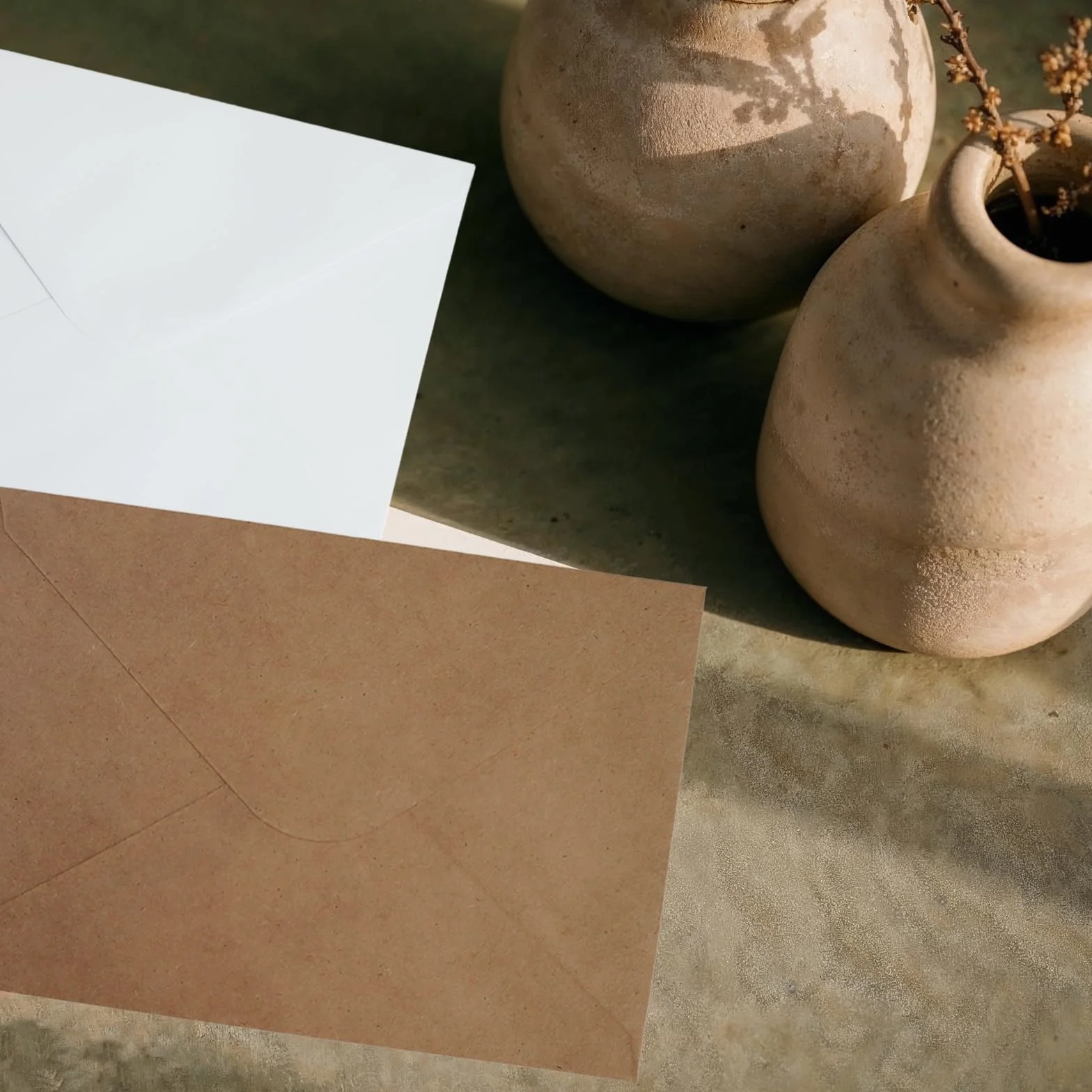 60 Sztuk Koperty B6-17,5X12,5cm 130 g/m² Białe Koperty z Klejem Zwilżanym na Kartki Okolicznościowe, Ślub, Ukończenie Studiów, Baby Shower, Przyjęcia, Zaproszenia