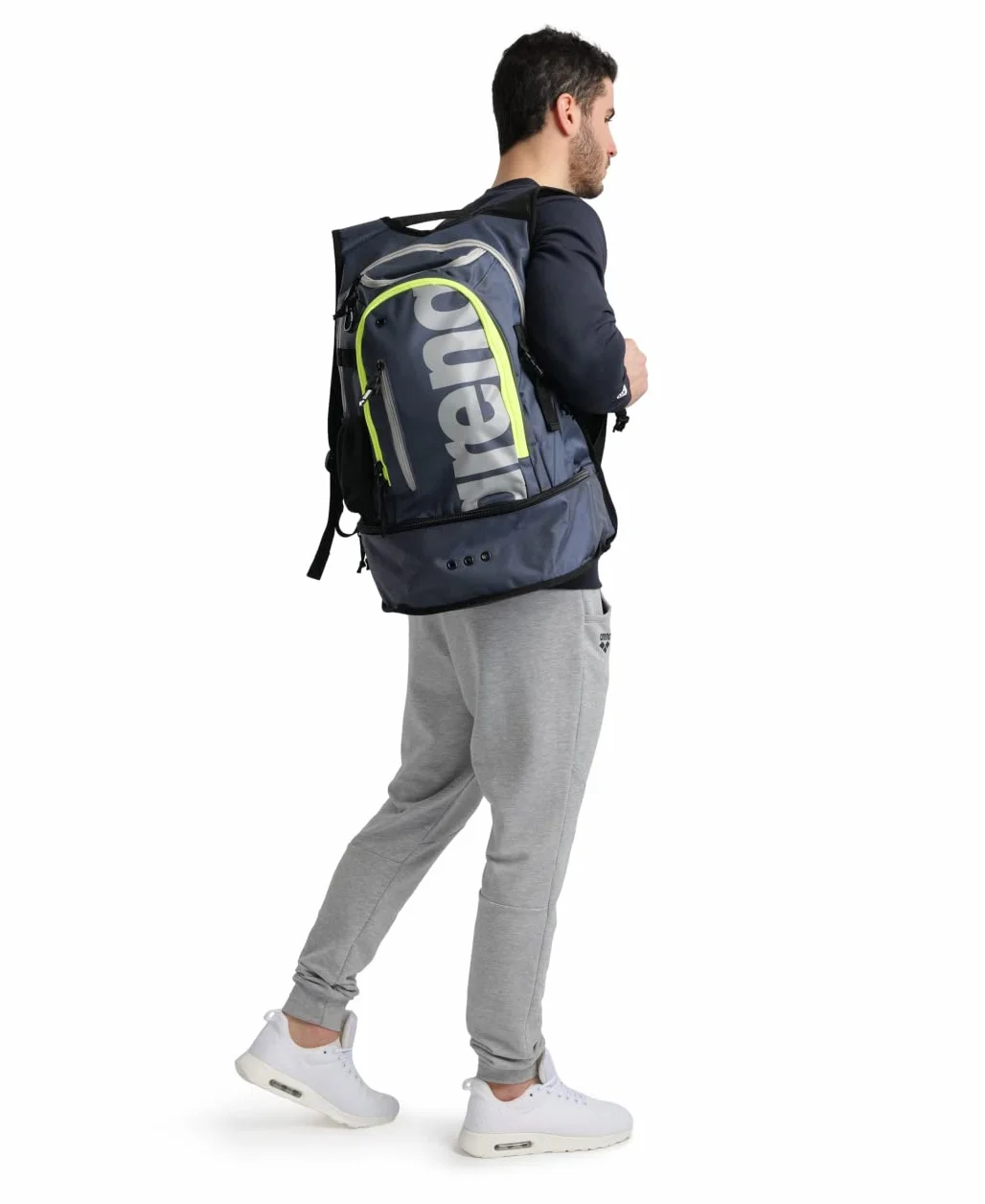 arena Fastpack 3.0 sportowy plecak na plażę, do studia fitness i sportu, torba podróżna z wodoodpornego materiału z wyściełanymi szelkami, kieszenią na buty i mokre ubrania, 40 litrów