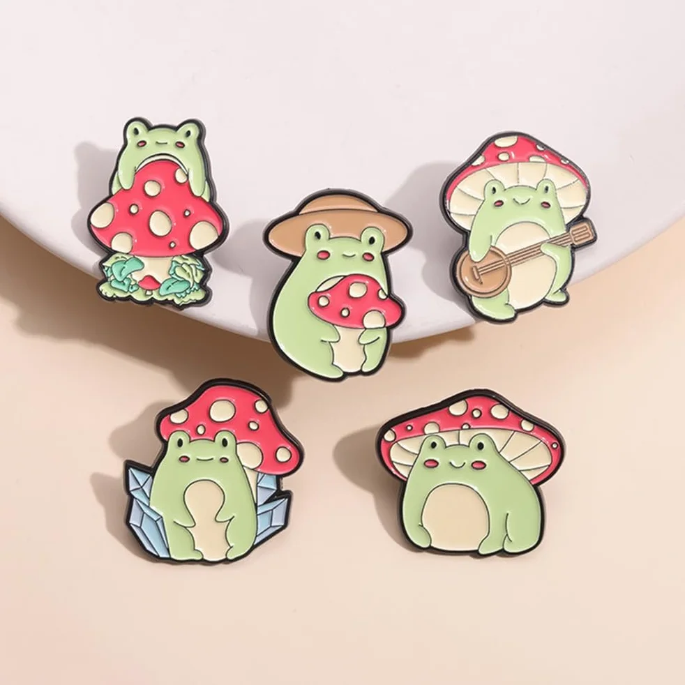 PACKOVE 5 Szt. Broszka z Grzybem Żaba Przypinka Kreskówka Śliczna Zwierzę na Ubrania Kapelusz, 3.00X2.80X1.00CM, Cynk, No Gemstone