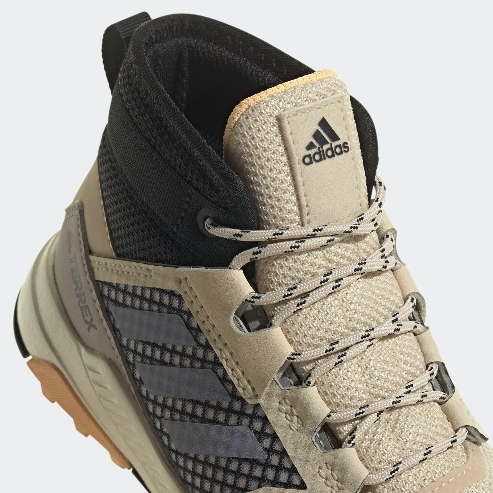 adidas Uniseks - dzieci Terrex Trailmaker Mid Rain.rdy Hiking ShoesButy turystyczne