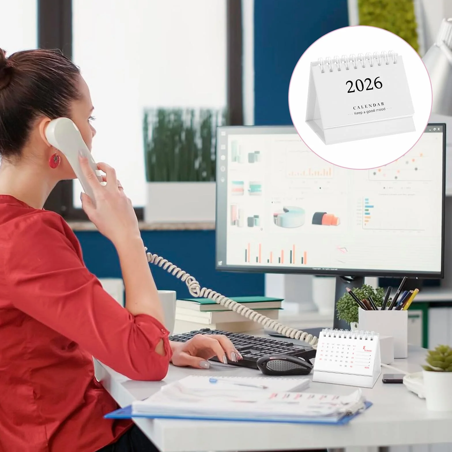 Tyqour Mały kalendarz biurkowy 2025-2026, mini kalendarz, stojący, z klapką, na biurko 2025-2026, metalowy pierścień, kompaktowy rozmiar, do domu, biura, szkoły, biały