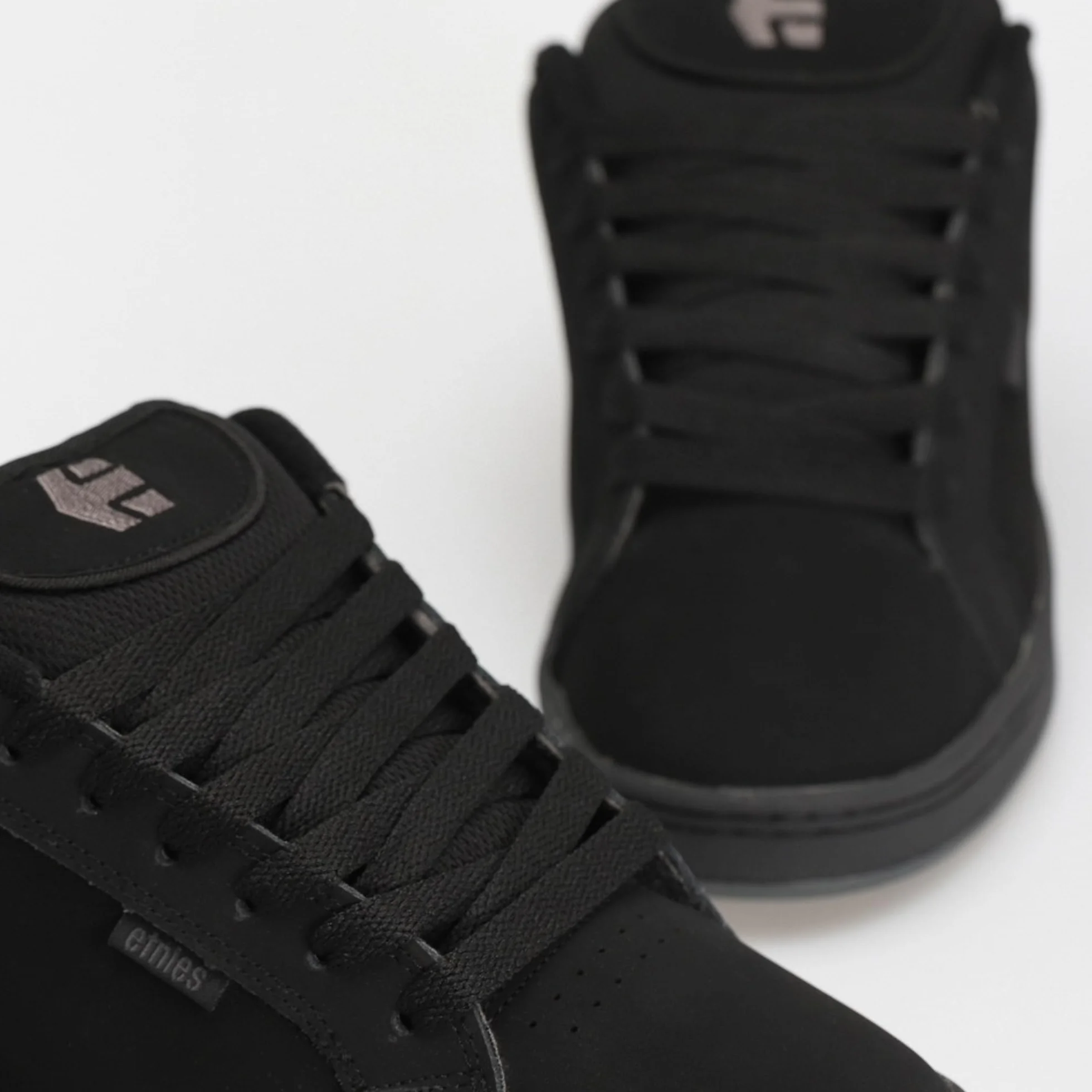 Etnies Fader - Buty skateboardowe. Mężczyźni