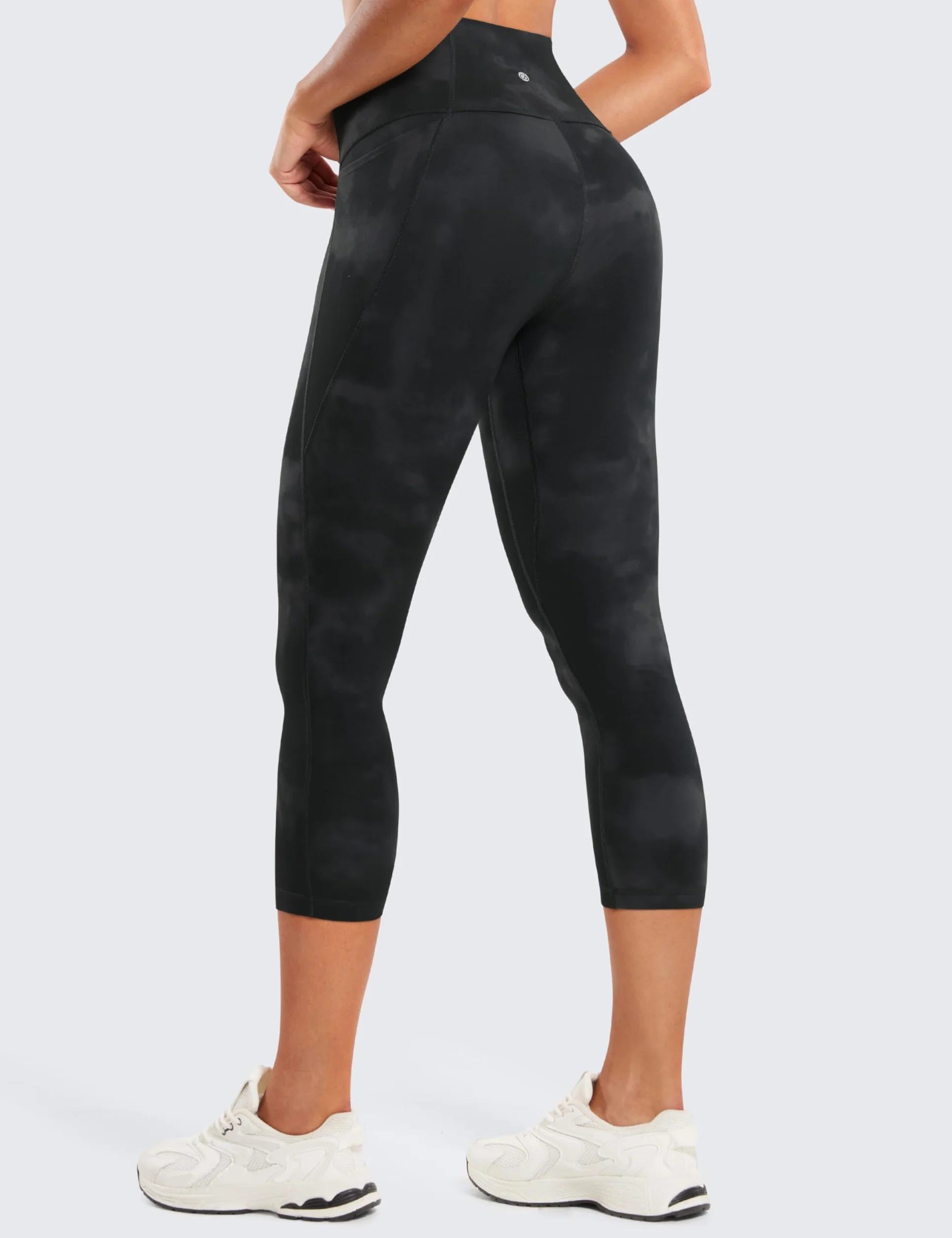 CRZ YOGA Damskie legginsy Butterluxe Workout Capri z kieszeniami 21 cali - Wysoki stan Gym Athletic Crop Yoga