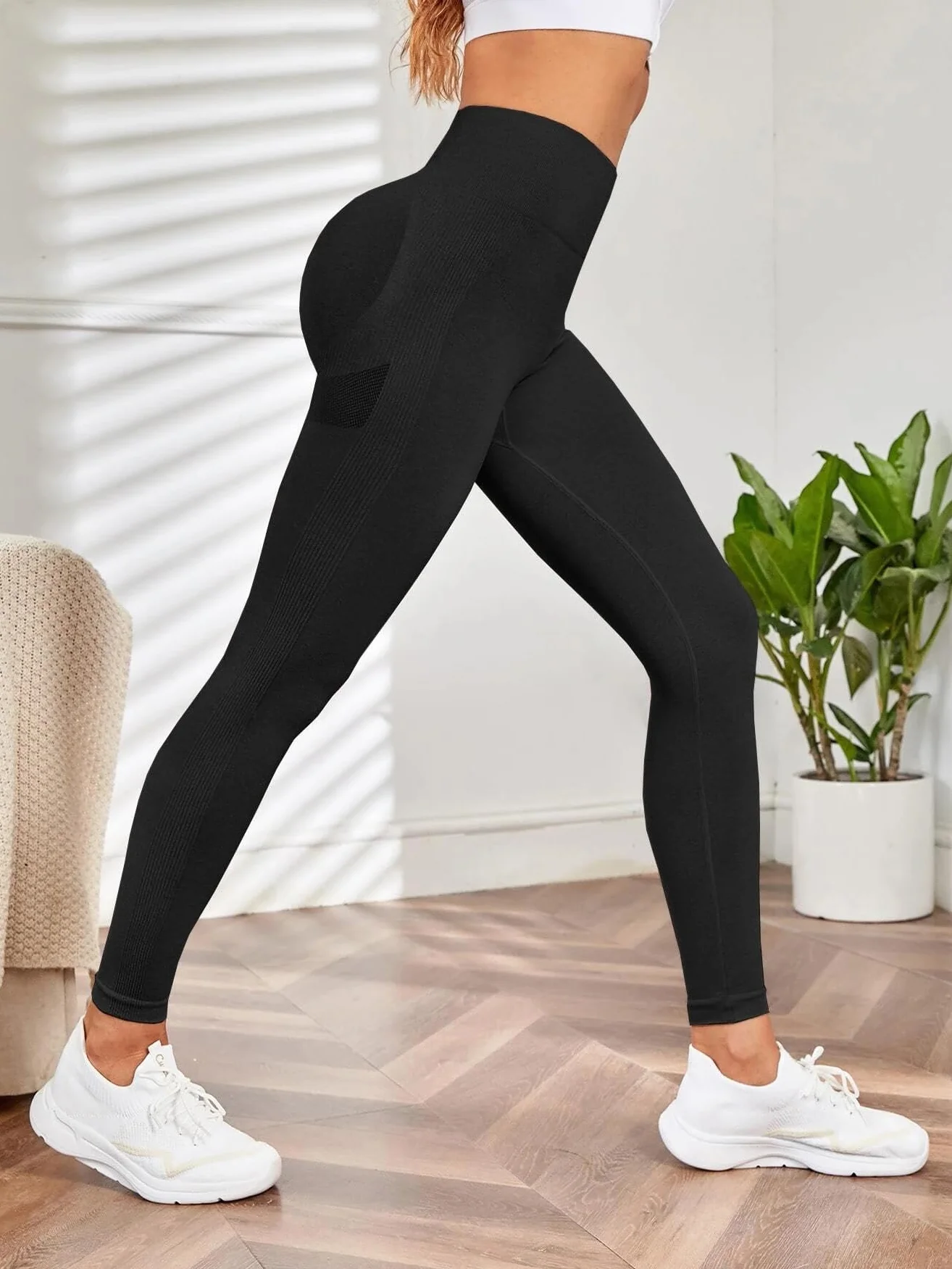Legginsy damskie typu push-up z wysokim stanem. Legginsy sportowe na siłownię, do jogi, fitnessu, odporne na zabrudzenia, zapachowe, oddychające, lekkie, antystatyczne.