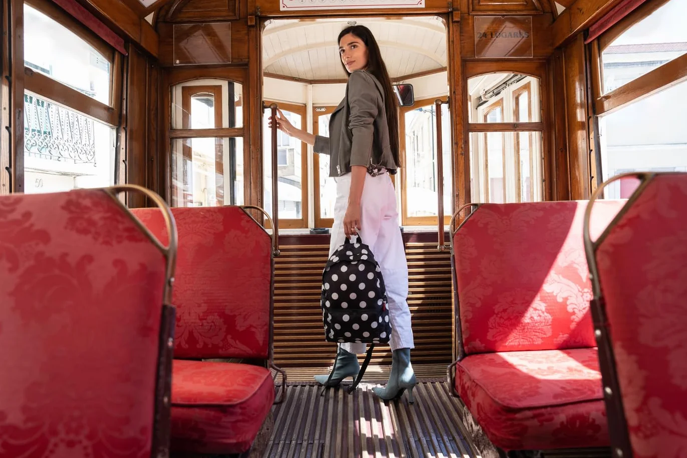 reisenthel Plecak mini maxi – składany kompaktowy plecak – odporny na działanie wody, Dots White