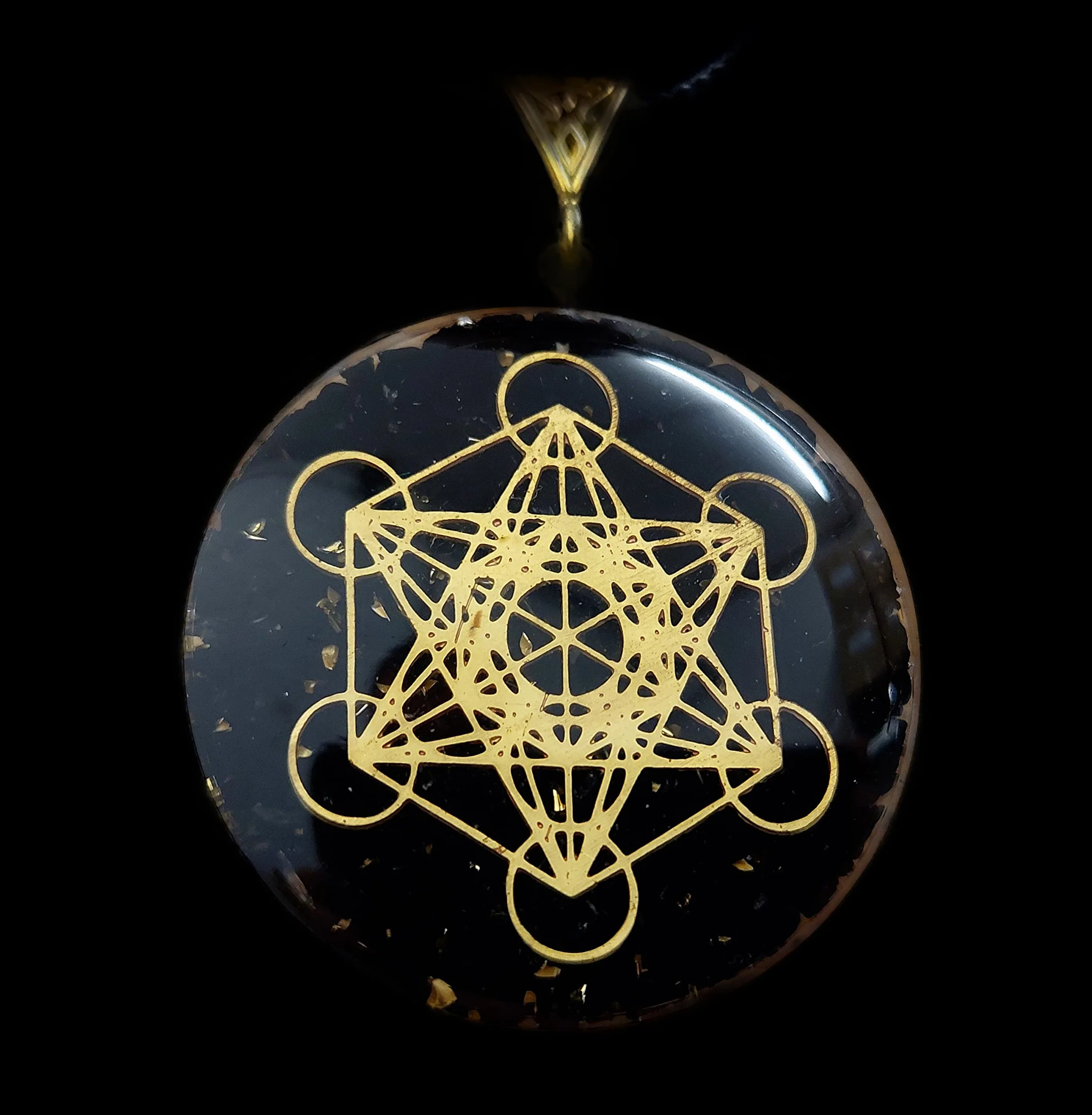 Orgonit czarny turmalin kamień szlachetny czakra amulet okrągły z kostką Metatrons w pudełku na biżuterię | ochrona energii szczęście harmonia, ca. 4 cm Durchmesser, Metal