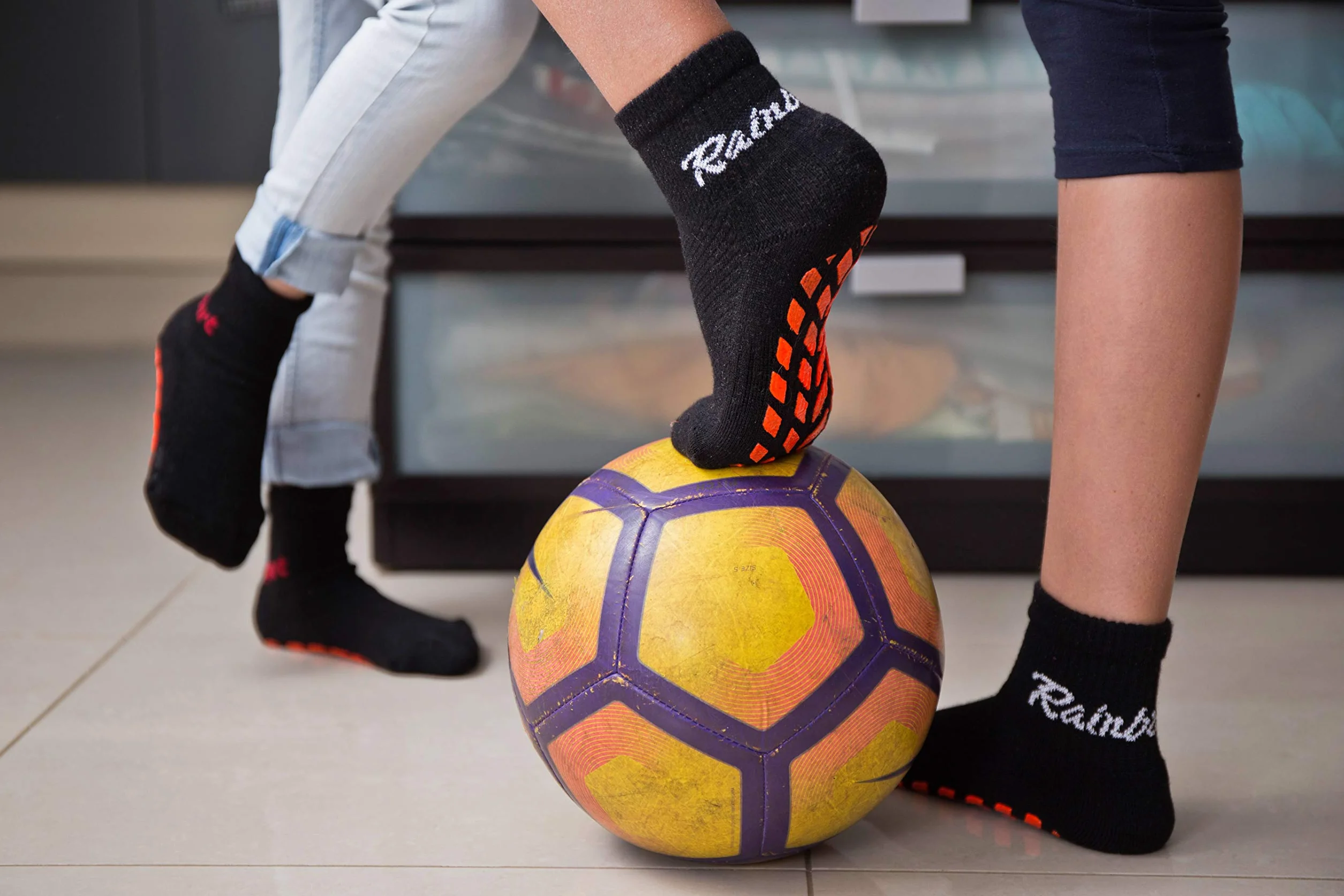 Rainbow Socks - Neonowe skarpety sportowe dla chłopców i dziewczynek