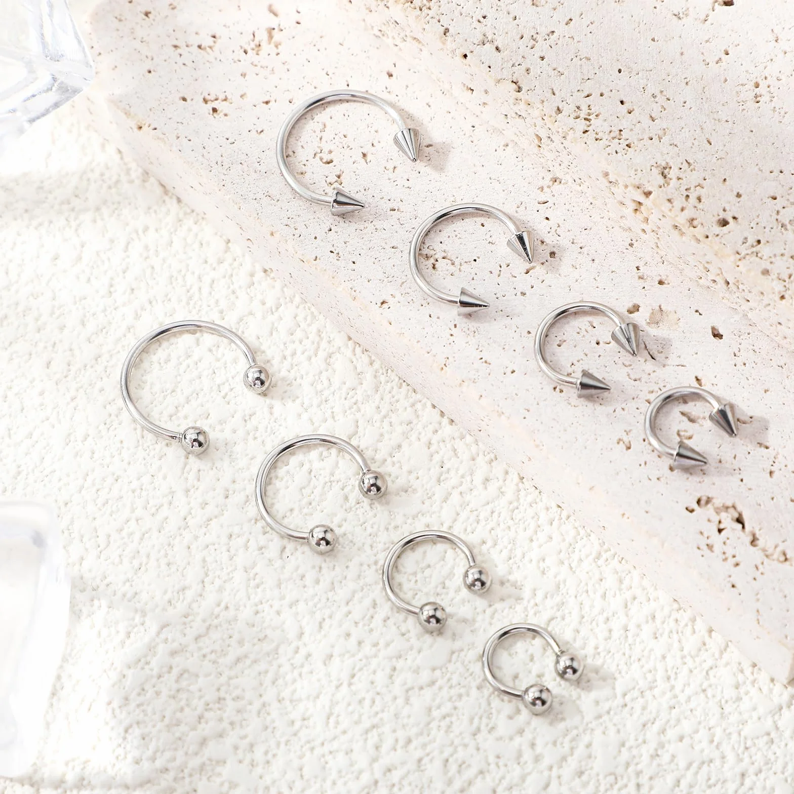 Yolev 8 sztuk kolczyków do piercingu w kształcie podkowy, 16 g, stal chirurgiczna, kolczyk do przegrody nosowej, do nosa, pierścień do przegrody nosowej, złoto, kolczyk do ust, pierścień do warg, dla