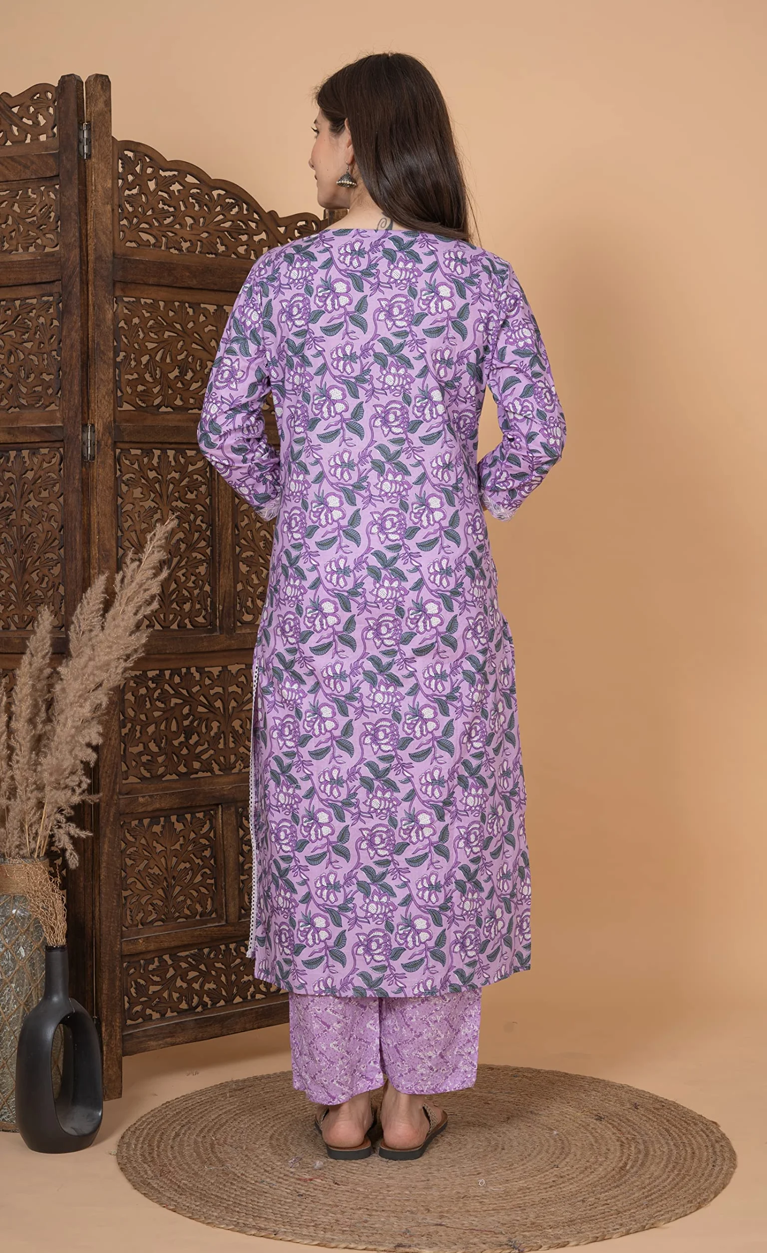 Meera Fab Damska bawełniana drukowana zielona drukowana prosty haft Kurta z Palazzo & Dupatta