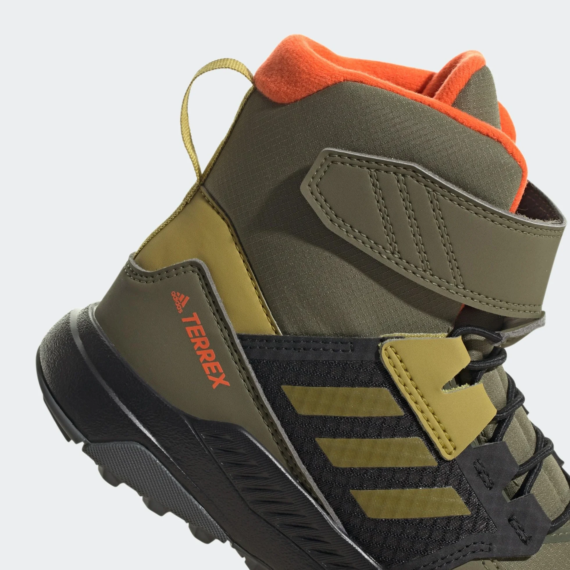 adidas Uniseks - dzieci Terrex Trailmaker High Cold.rdy HikingButy turystyczne