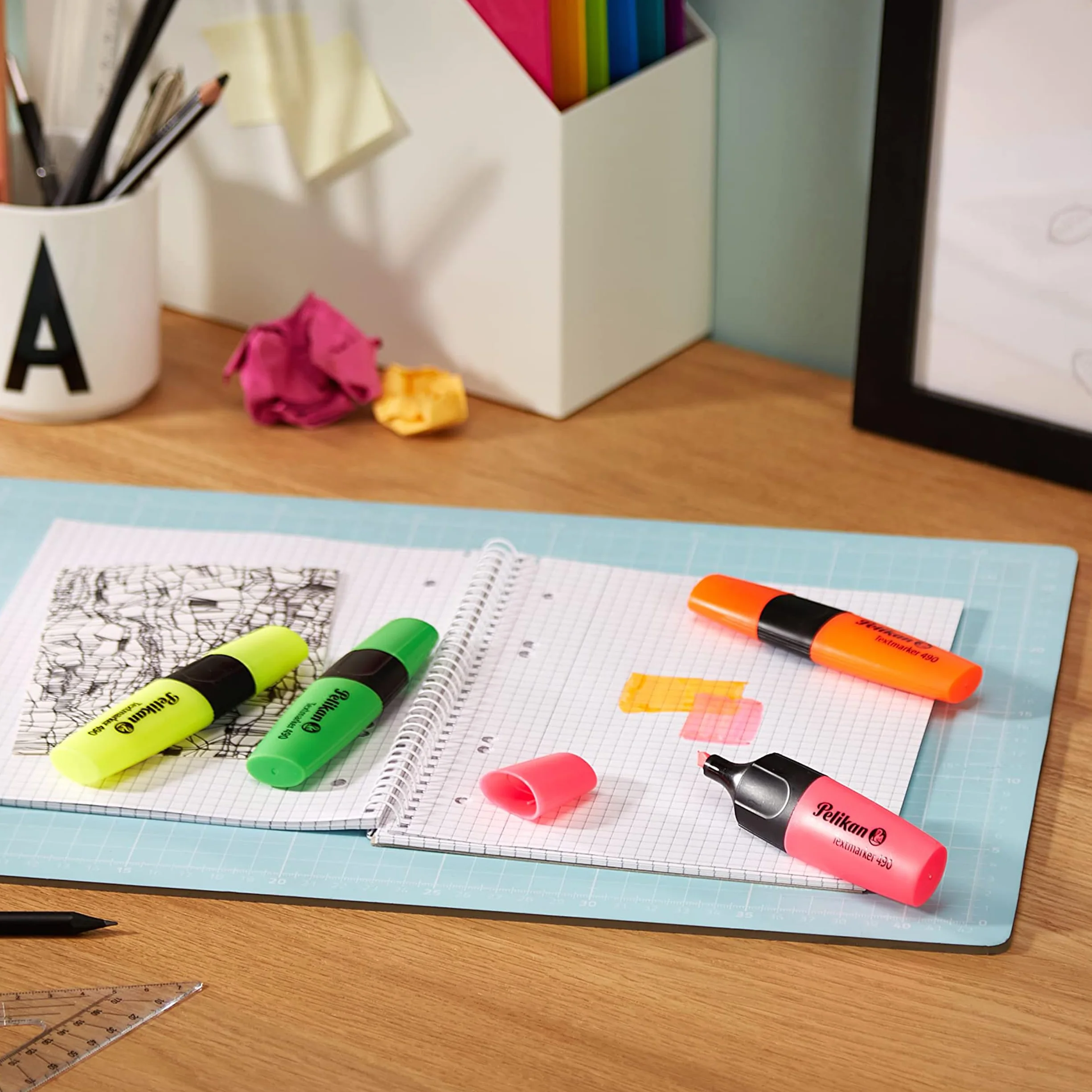 Pelikan® Textmarker 490 Zakreślacz Mix kolorów | Zestaw 4 sztuk | Flamaster Marker Pisak Mazak | Do Szkoły Biura Na studia | Szybkie zaznaczanie Przypomnienie Info | Dla Uczniów Nauczycieli Studentów