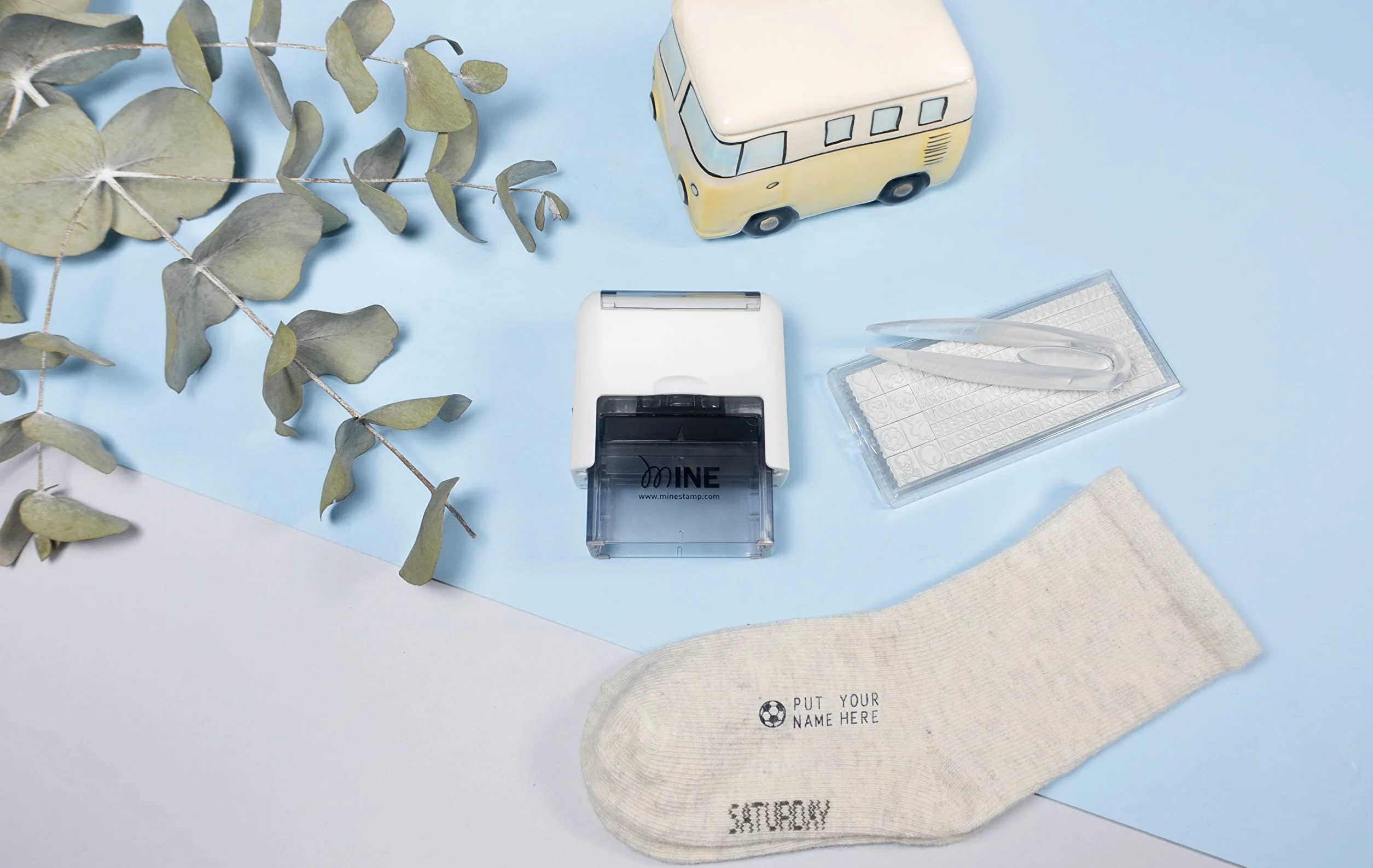 Mine Stamp - Kompaktowy stempel do ubrań i książek | Personalizowana kompaktowa pieczątka dla ubrań dorosłych i dzieci | Spersonalizowana pieczątka z imieniem dla ubrań dziecięcych
