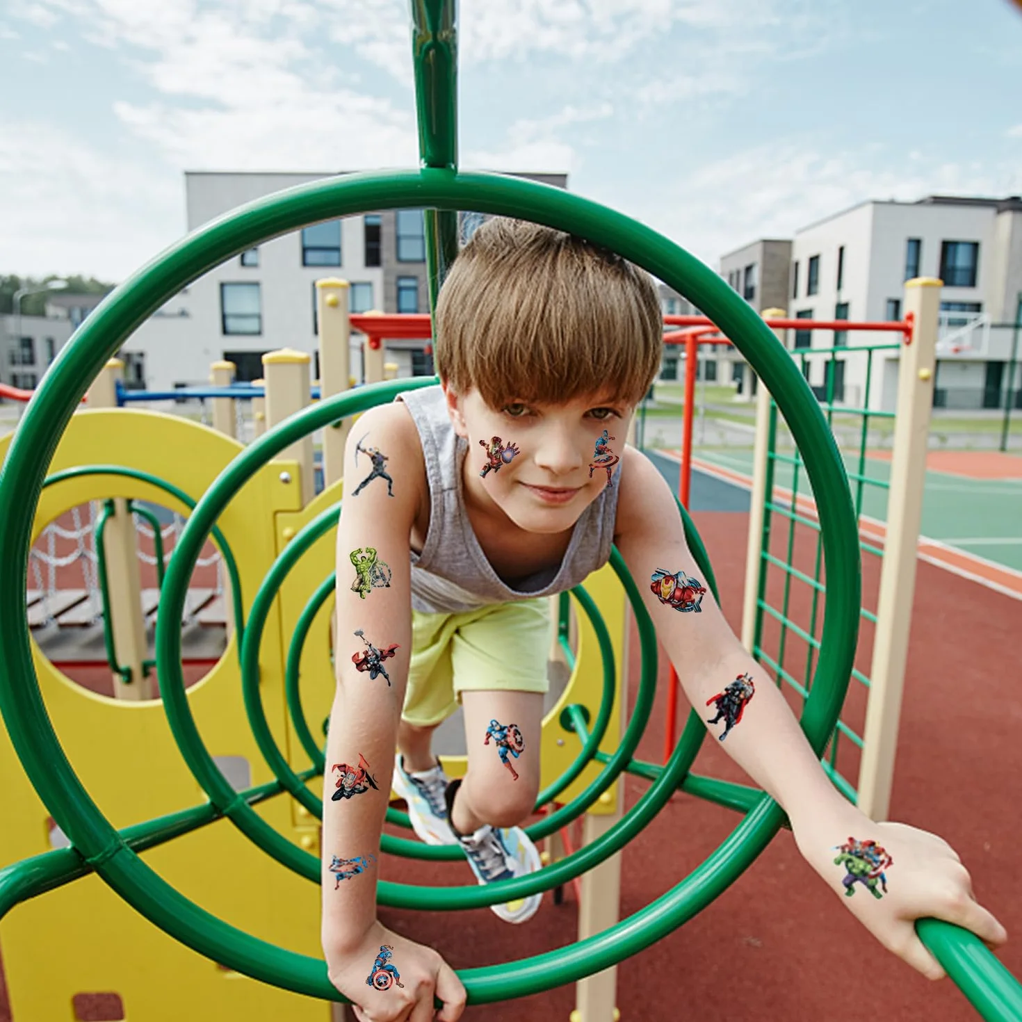 Tatuaż dla dzieci Superbohaterowie Spiderman Marvel Tattoo, 8 arkuszy superbohaterów, zestaw tymczasowych tatuaży Supermana, wodoodporne, na prezenty urodzinowe dla dzieci urodziny dziecka, upominek