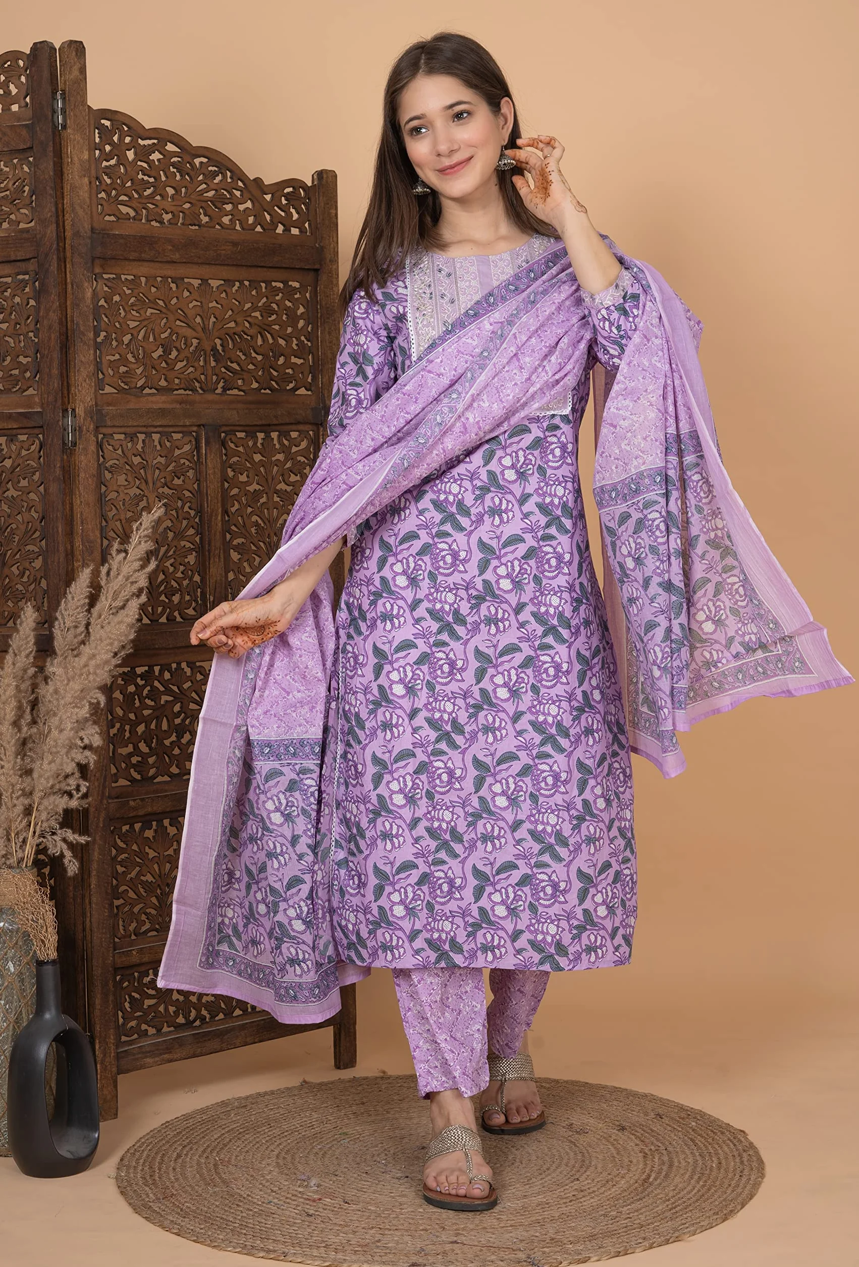 Meera Fab Damska bawełniana drukowana zielona drukowana prosty haft Kurta z Palazzo & Dupatta