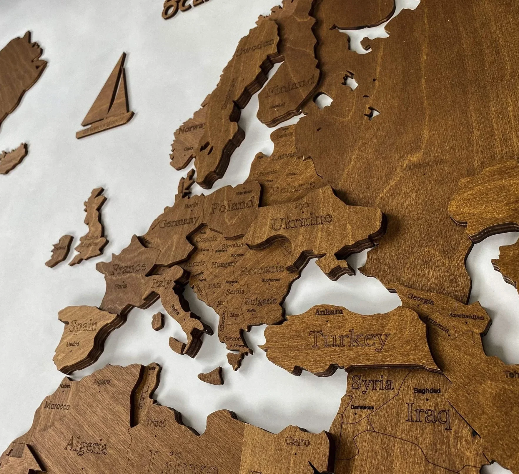 Drewniana mapa świata sztuka 3D duża dekoracja ścienna - rozmiar (M, L, XL) pomysł na prezent na każdą okazję - sztuka ścienna do domu, kuchni lub biura