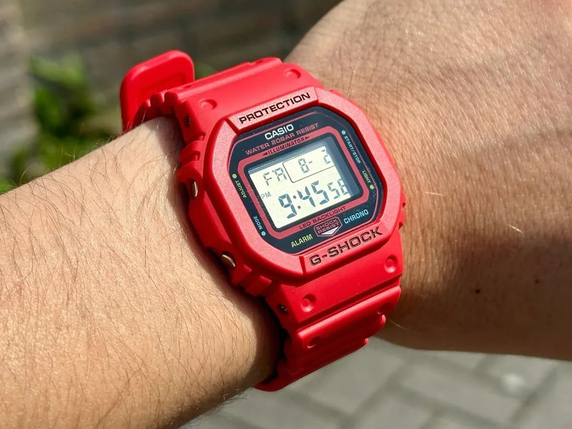 Casio DW-5600EP-4ER Meski zegarek