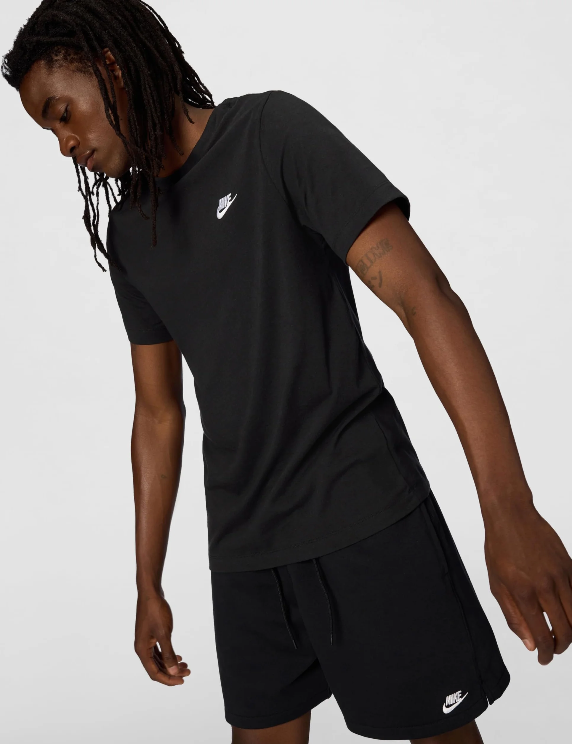 Nike Mężczyźni Sportswear Club AR4997 T-Shirt, Czarny/(Biały), 3XL