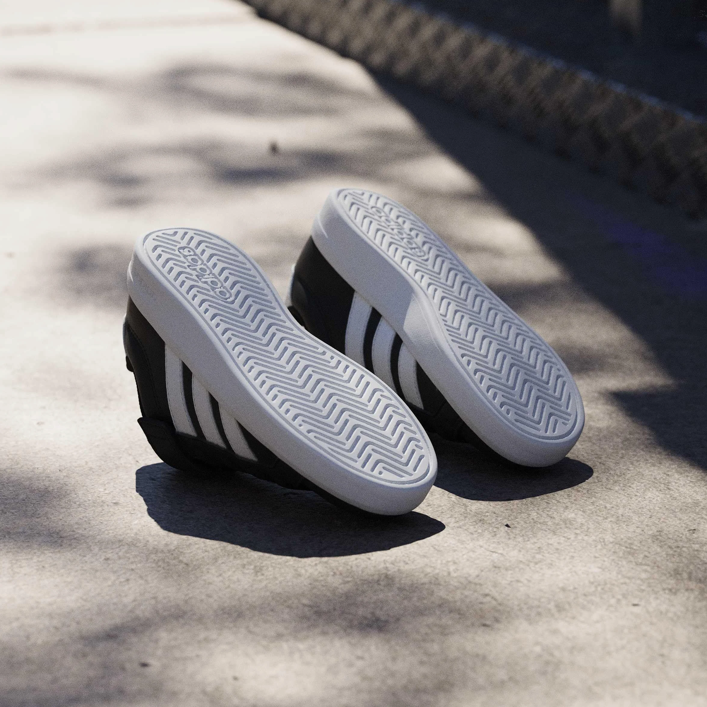 adidas Uniseks - dzieci Grand Court 3.0 Children Shoes, Core Black/Ftwr White/Ftwr White, 28.5 EU