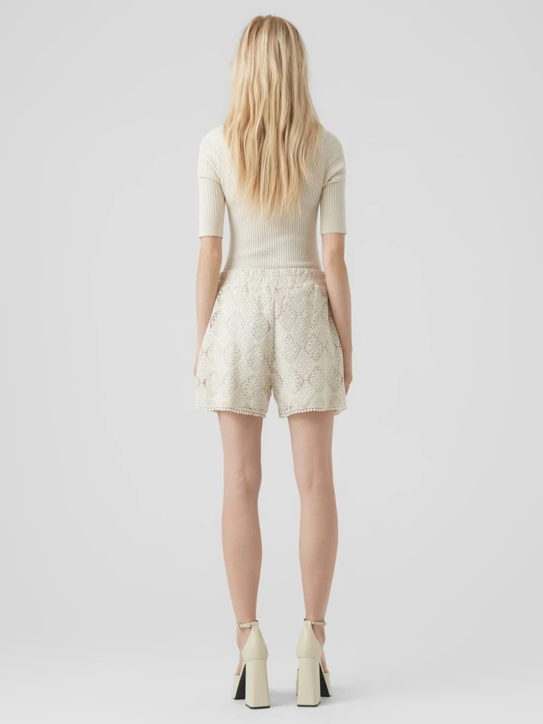 VERO MODA Vmmaya Hw Szorty Jrs - Shorty Kobiety